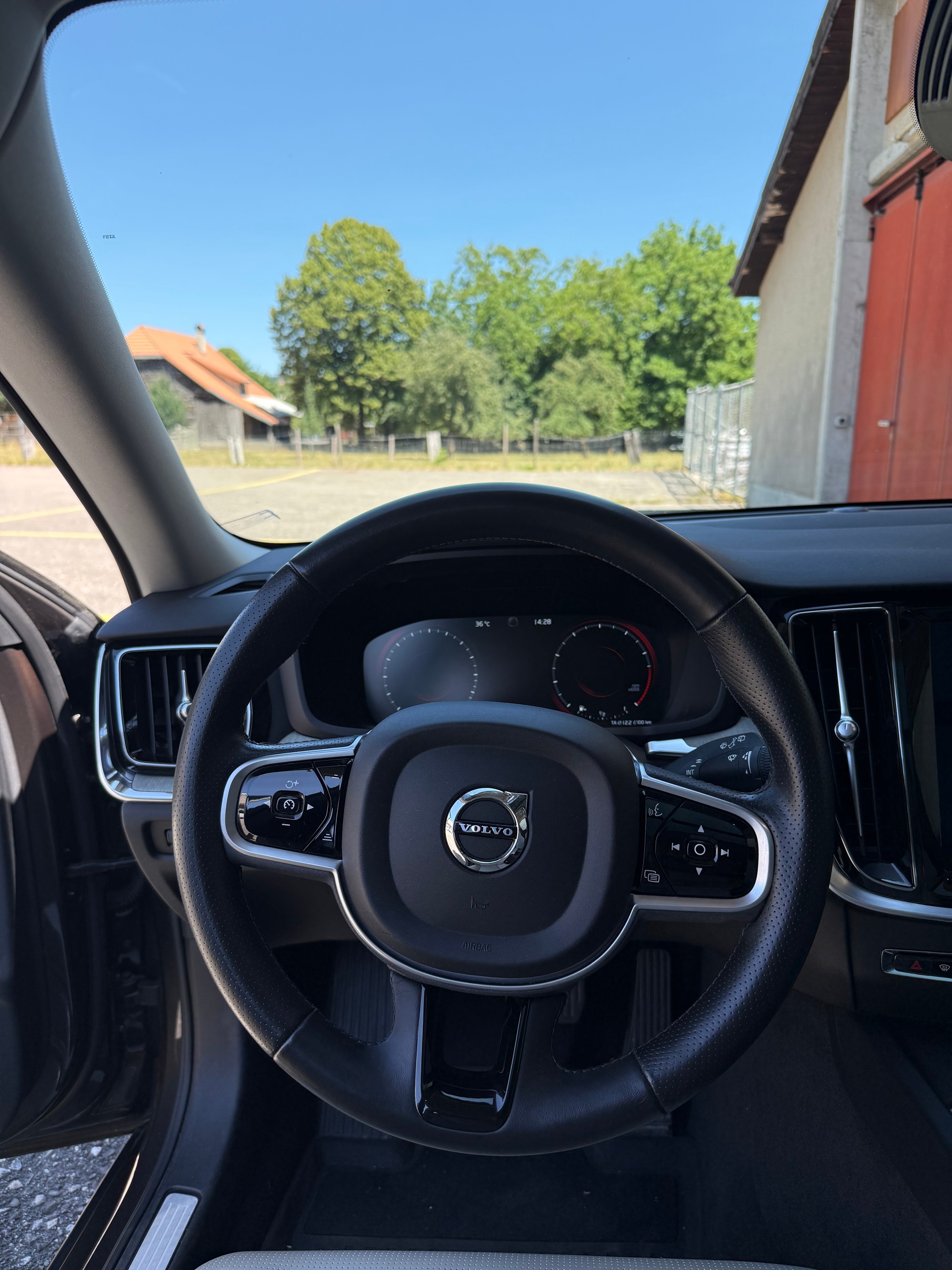 VOLVO 2.0 T6 Inscription AWD-image-3