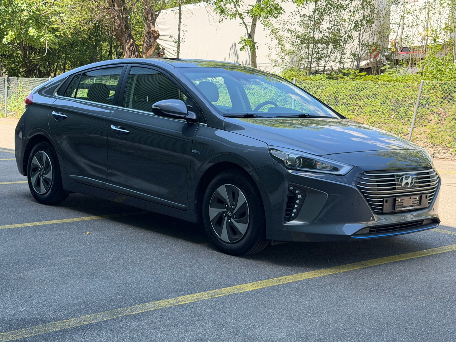 HYUNDAI Ioniq 1.6 GDi HEV Launch Plus DCT-image-2