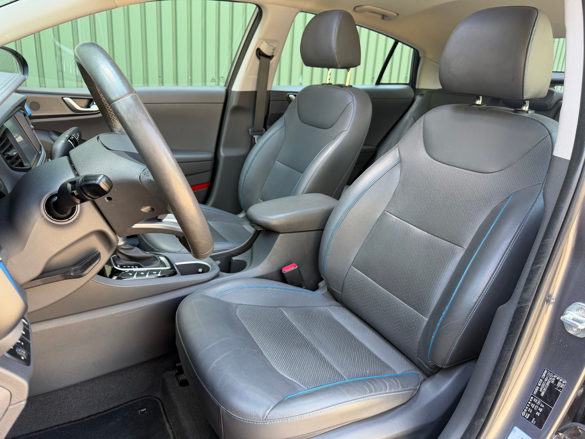 HYUNDAI Ioniq 1.6 GDi HEV Launch Plus DCT-image-9