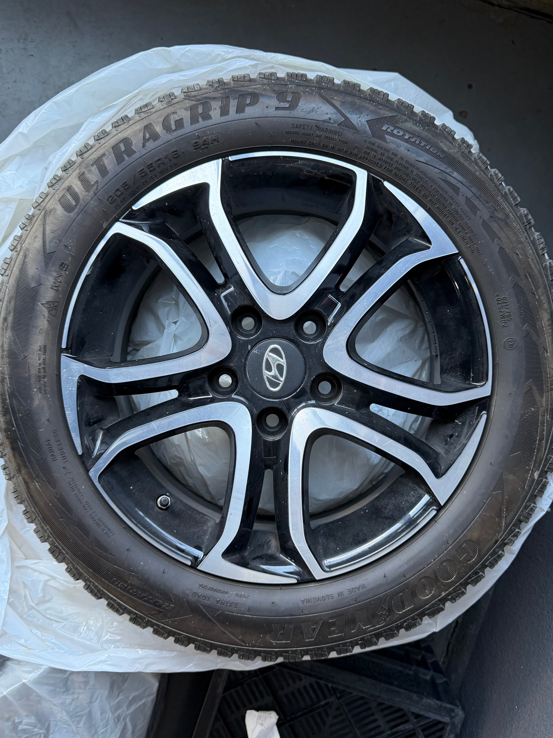 HYUNDAI Ioniq 1.6 GDi HEV Launch Plus DCT-image-20