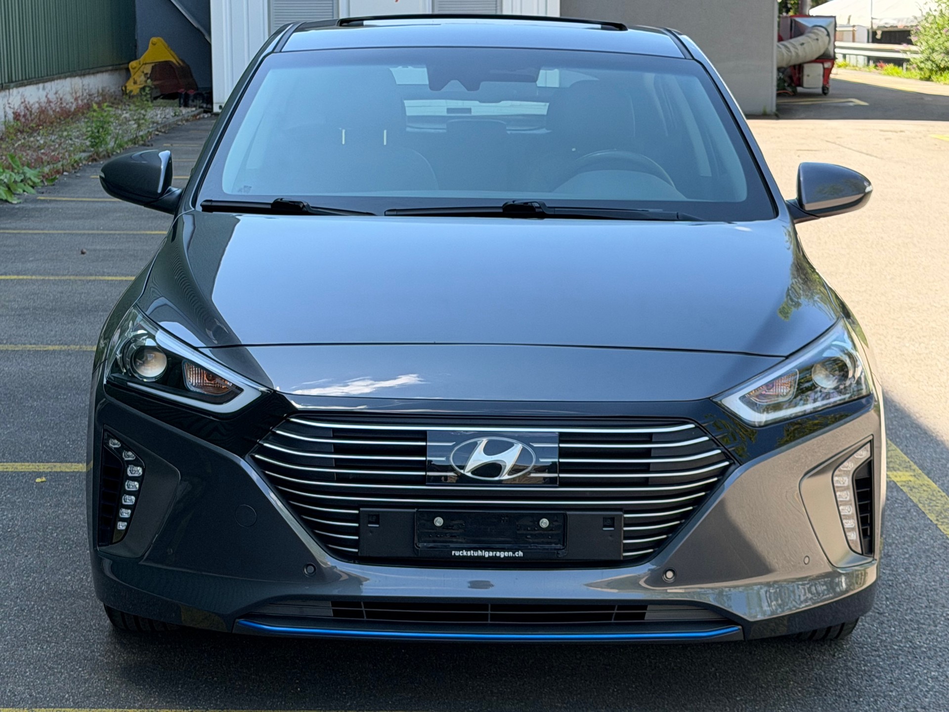 HYUNDAI Ioniq 1.6 GDi HEV Launch Plus DCT-image-1