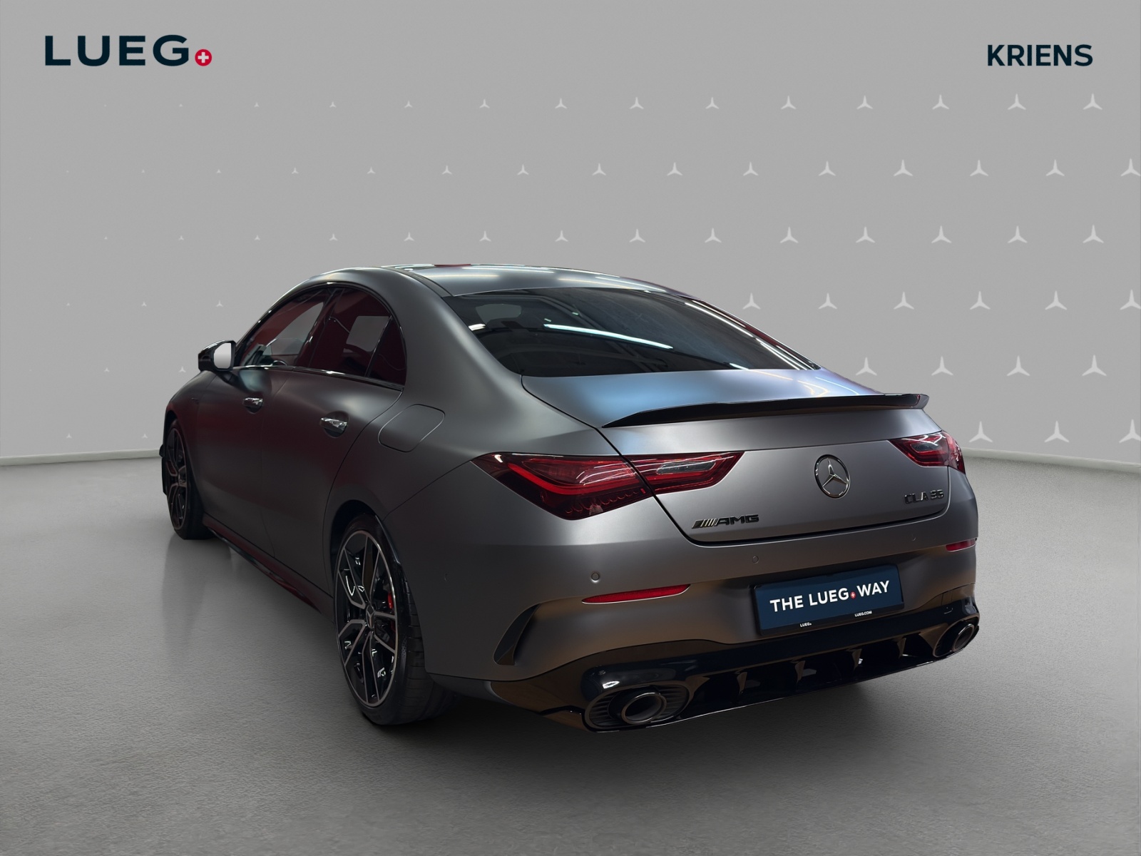MERCEDES-BENZ CLA 35 4M - AMG / 360 Grad Kamera / Panorama-Dach / Soundsystem-image-2