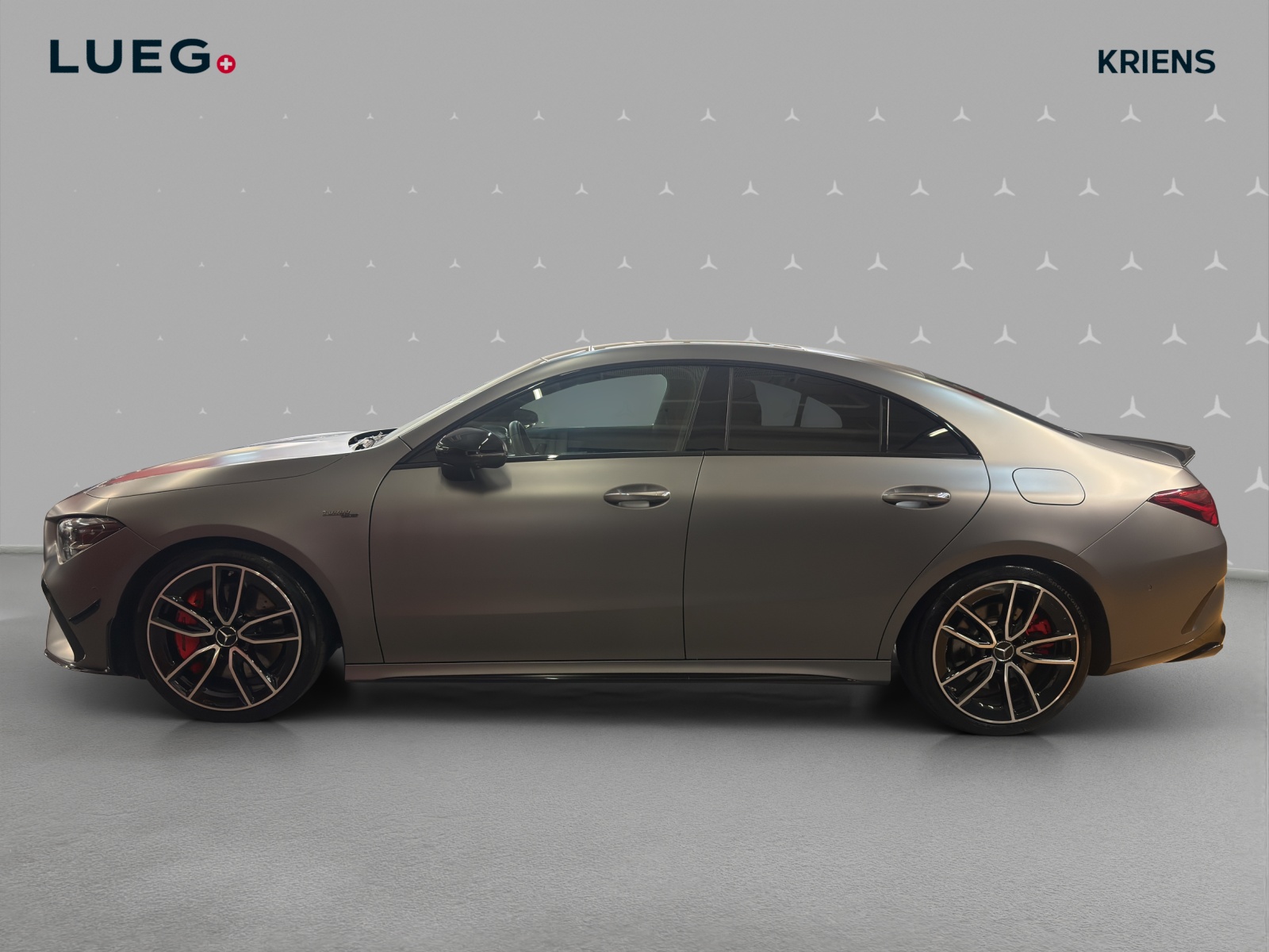 MERCEDES-BENZ CLA 35 4M - AMG / 360 Grad Kamera / Panorama-Dach / Soundsystem-image-1