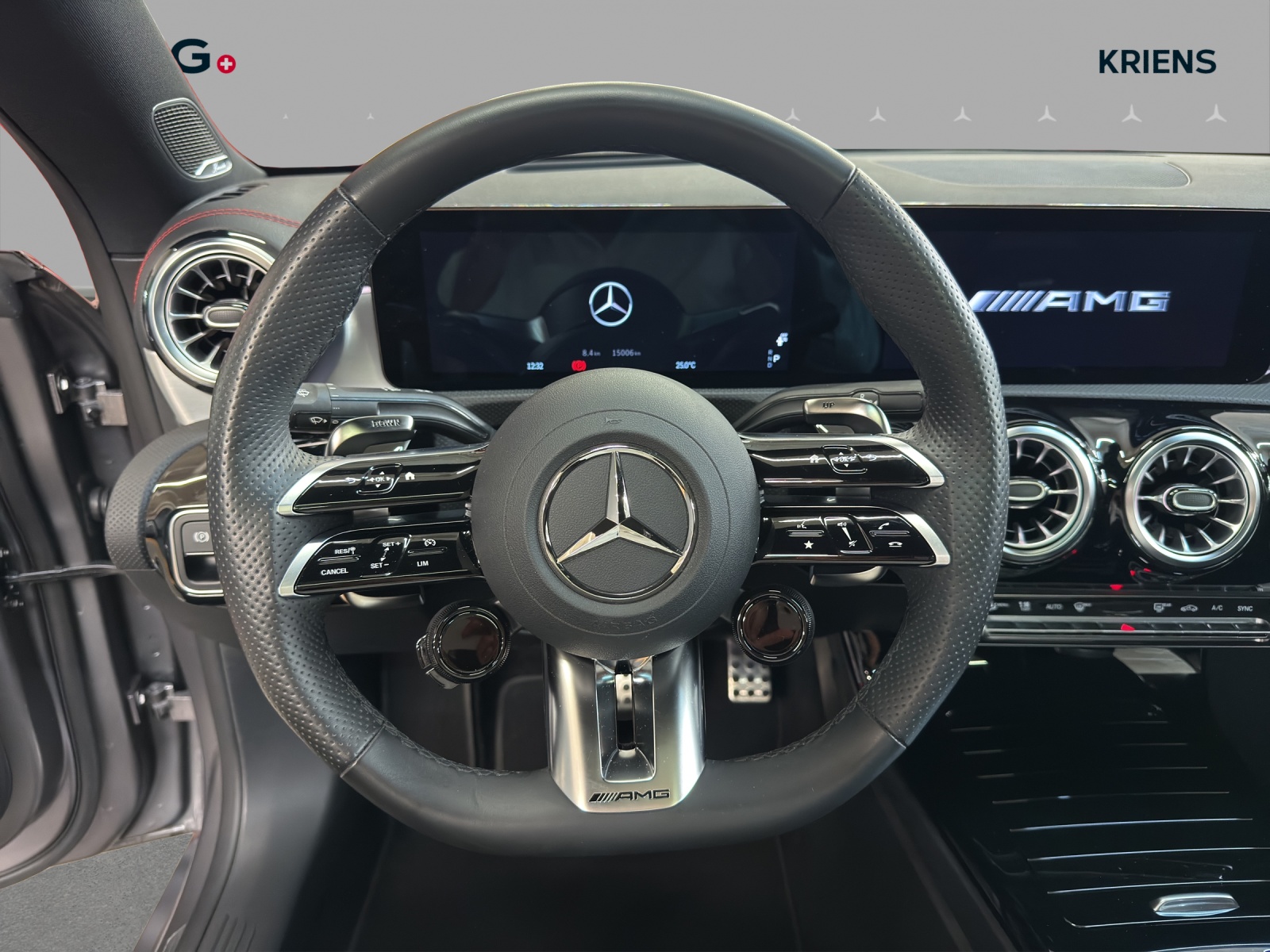 MERCEDES-BENZ CLA 35 4M - AMG / 360 Grad Kamera / Panorama-Dach / Soundsystem-image-9