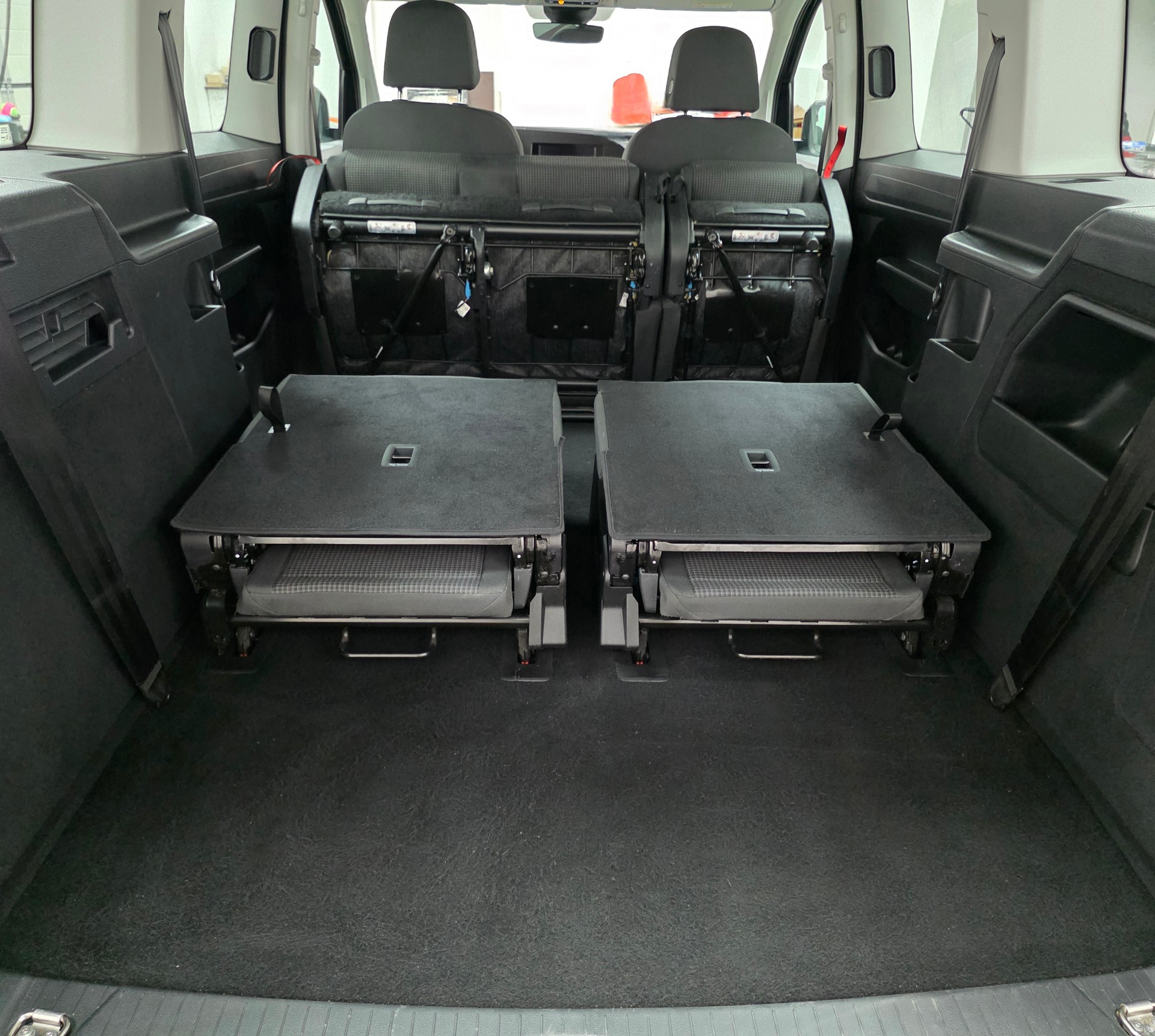 VW Caddy 1.5 TSI Life-image-14