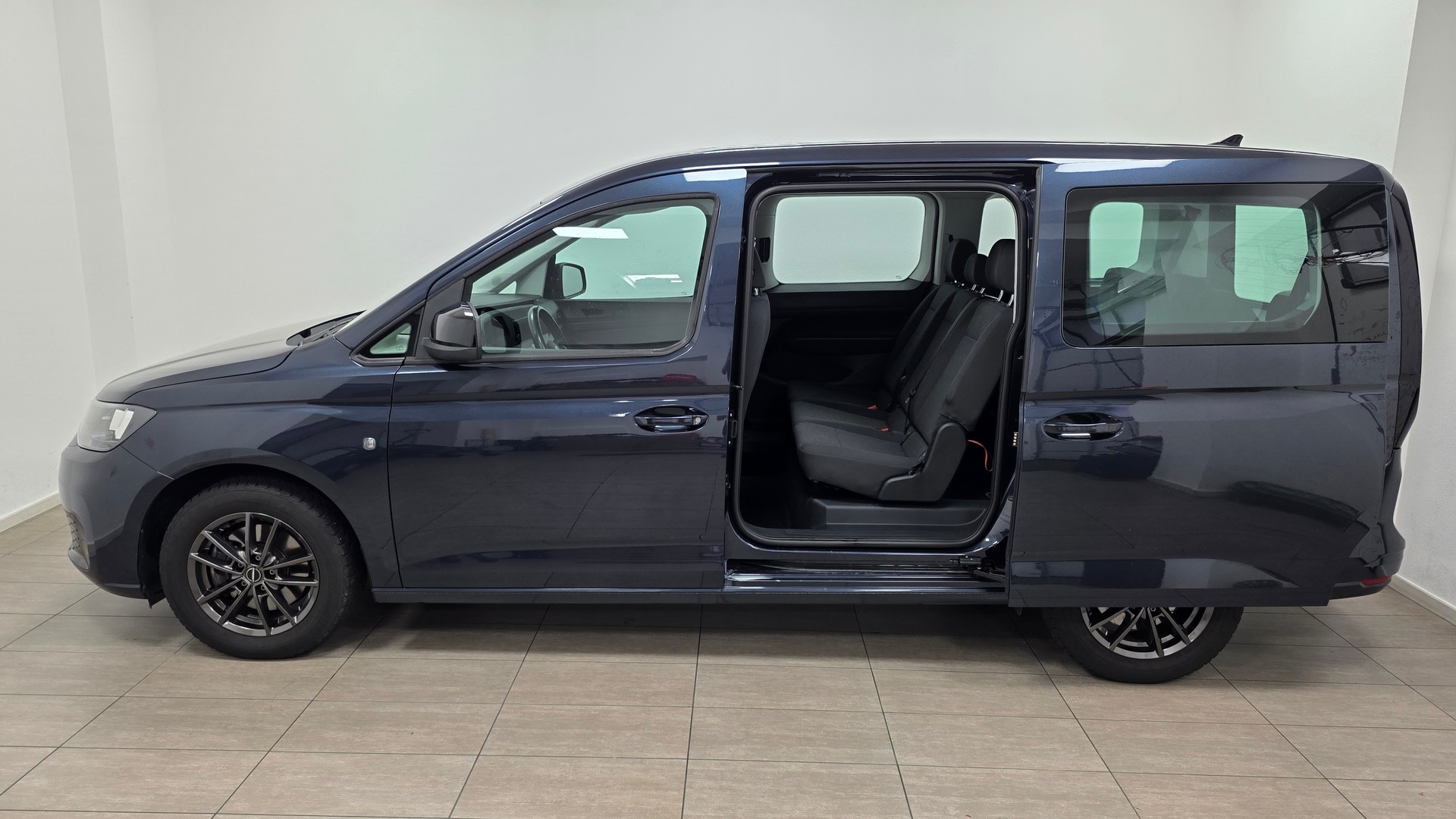 VW Caddy 1.5 TSI Life-image-5
