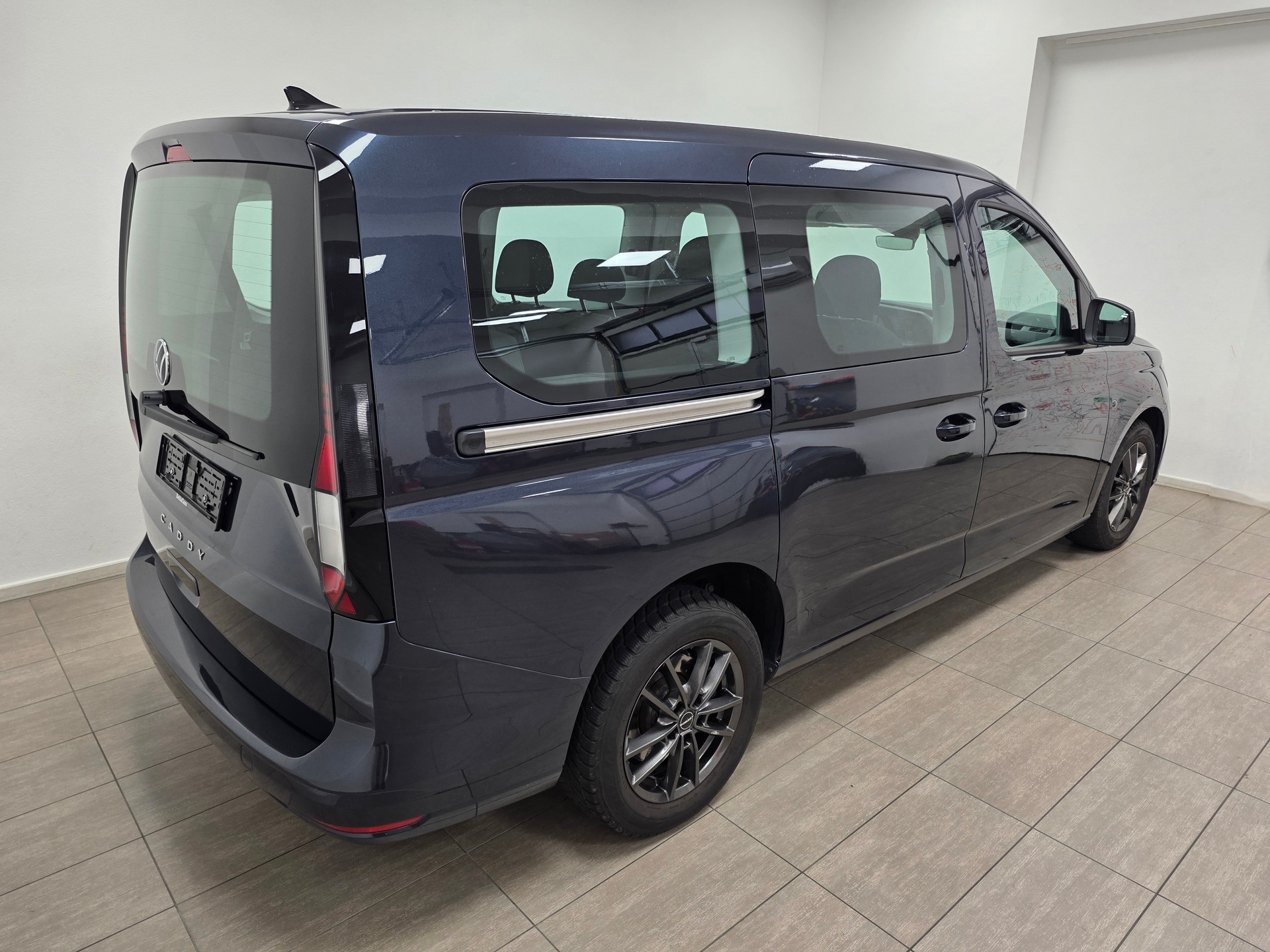 VW Caddy 1.5 TSI Life-image-3