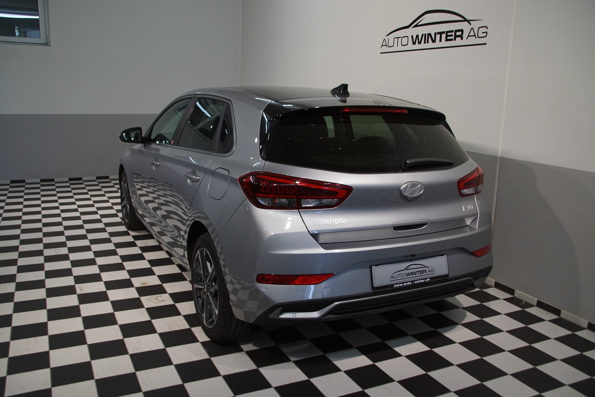 HYUNDAI i30 1.5 T-GDi Vertex 48V MH DCT *swiss*-image-7
