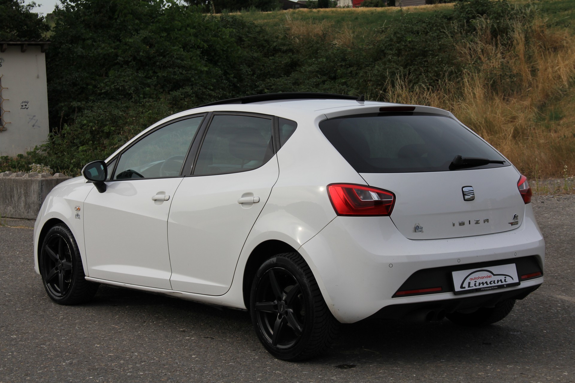 SEAT Ibiza 1.2 TSI FR Viva DSG-image-6