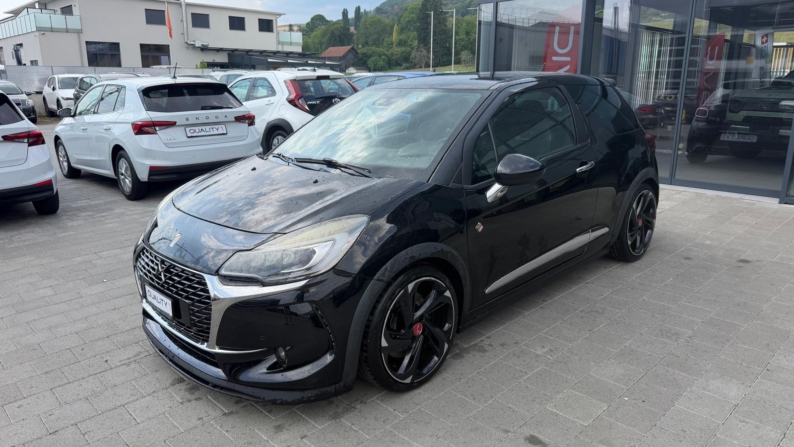 DS AUTOMOBILES DS 3 1.6 THP Performance Black Spezial-image-3