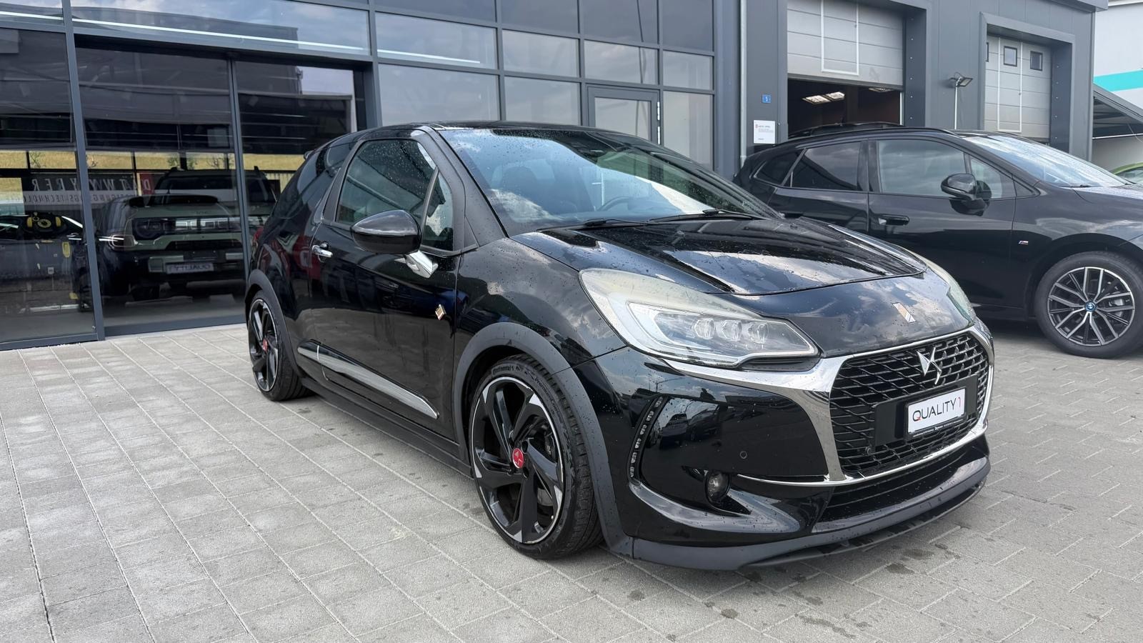DS AUTOMOBILES DS 3 1.6 THP Performance Black Spezial-image-13