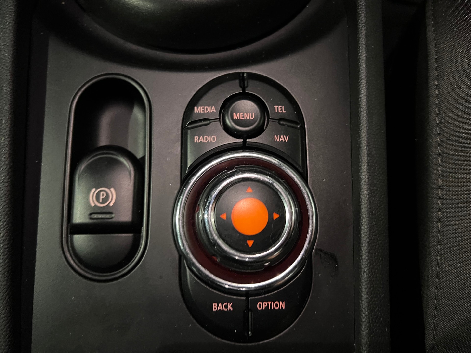 MINI Clubman Cooper D Steptronic-image-19