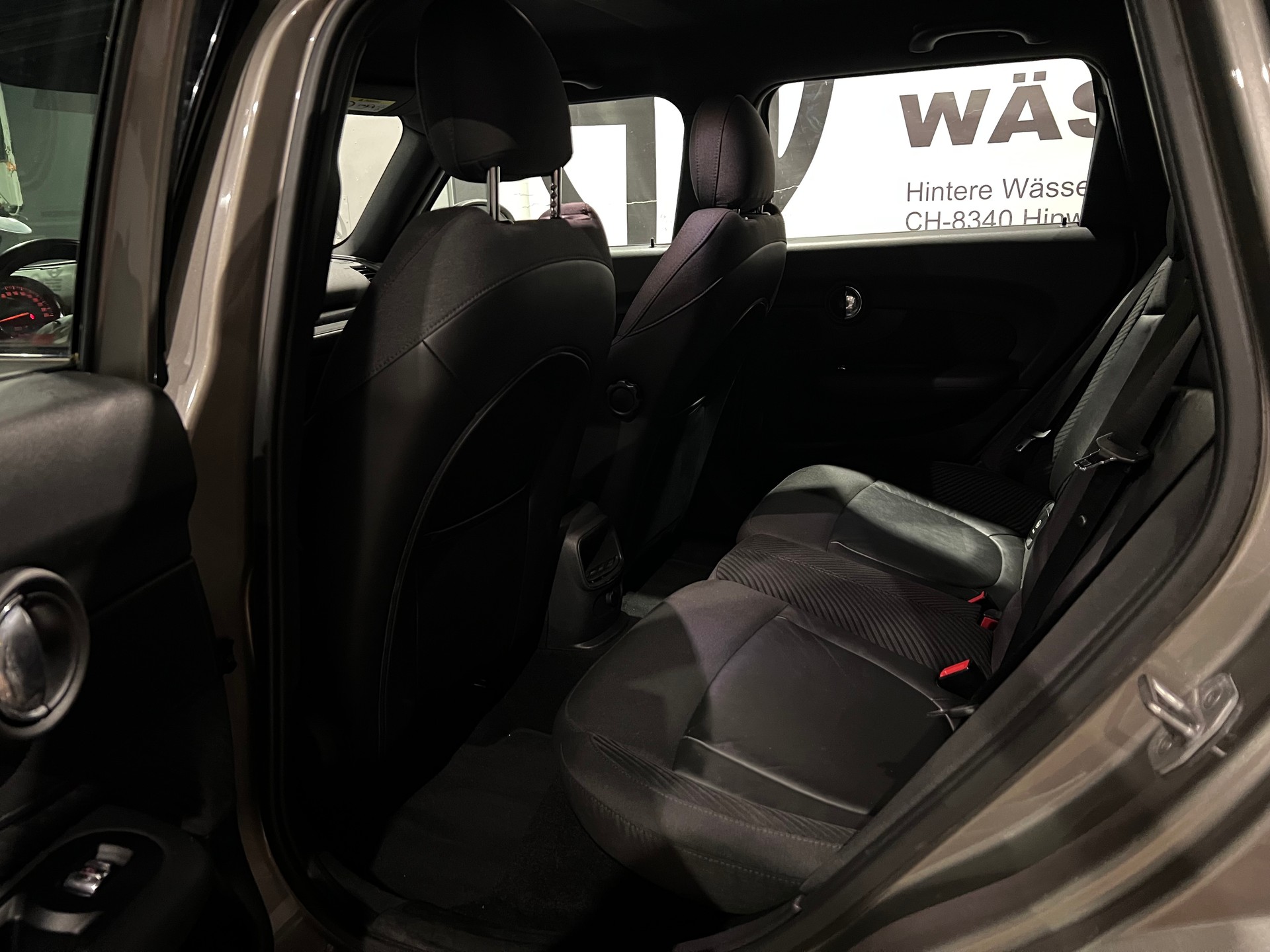 MINI Clubman Cooper D Steptronic-image-14