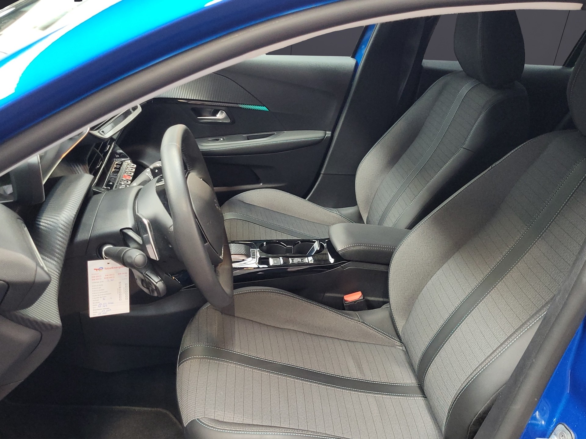 PEUGEOT 208 1.2 Allure Pack EAT8-image-4