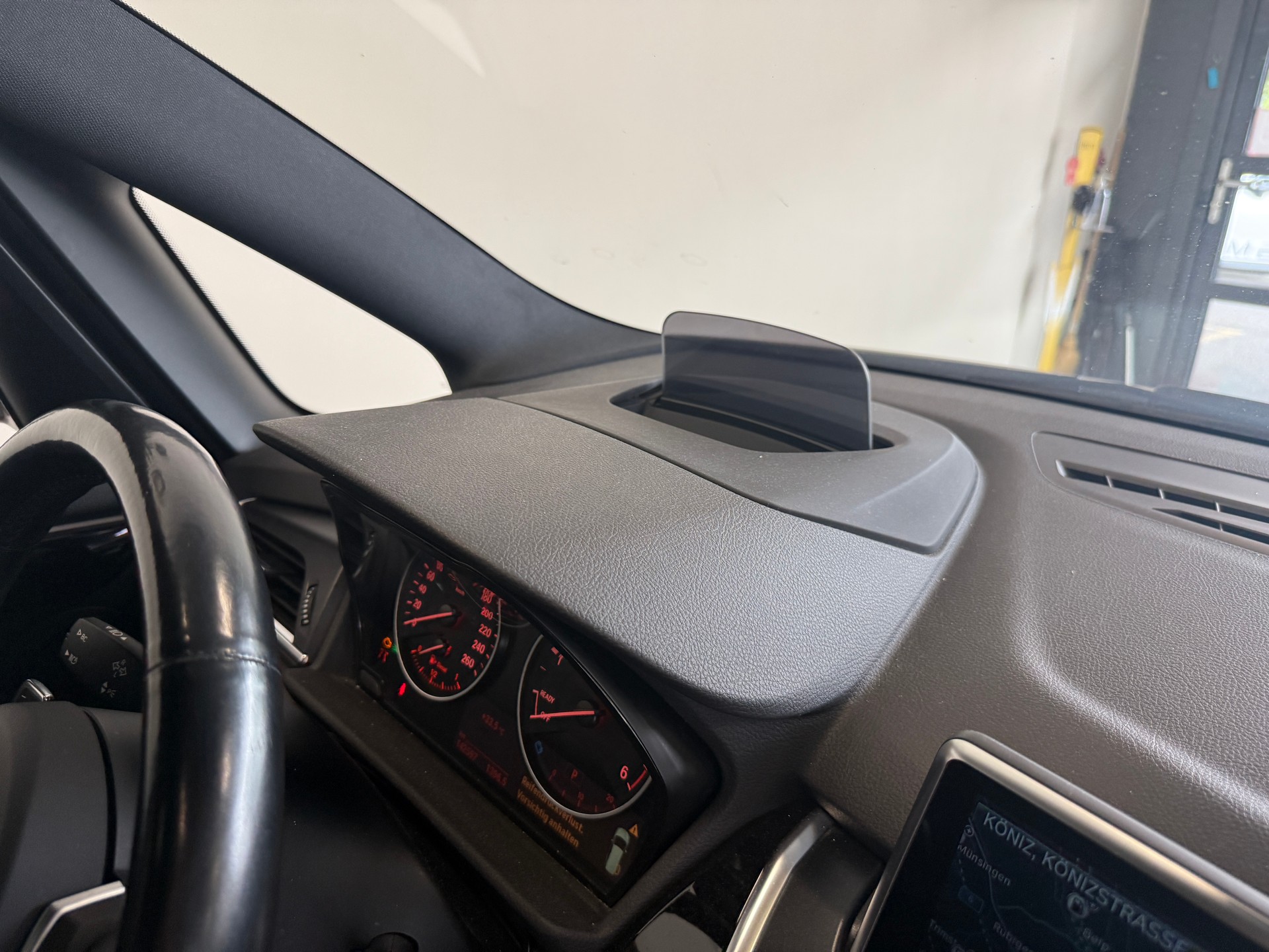 BMW 220d xDrive Gran Tourer M Sport Steptronic-image-12