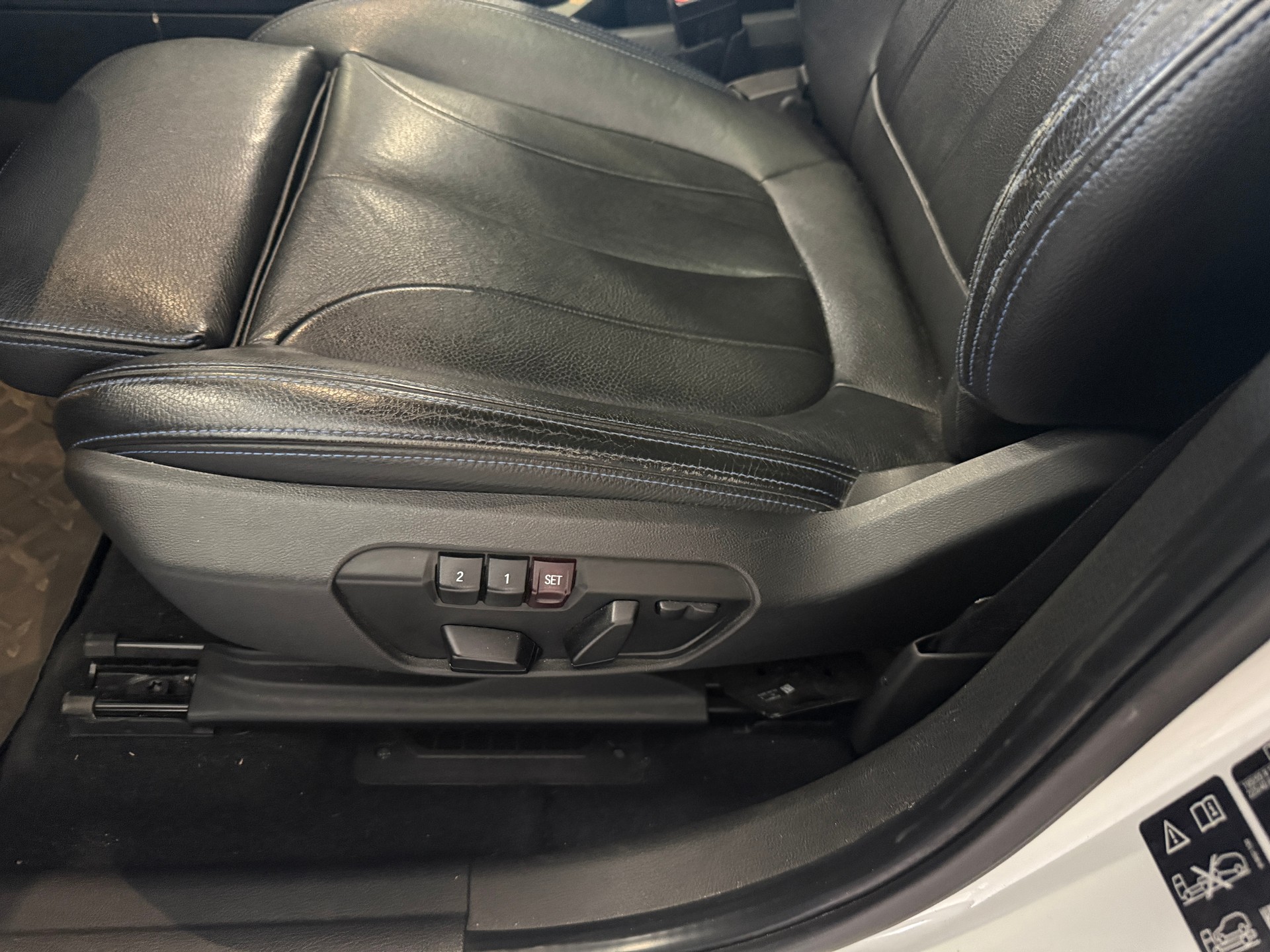 BMW 220d xDrive Gran Tourer M Sport Steptronic-image-13