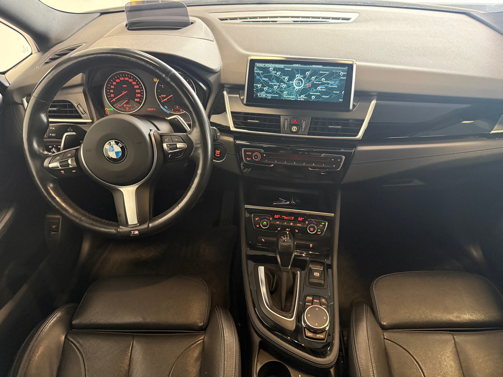 BMW 220d xDrive Gran Tourer M Sport Steptronic-image-7