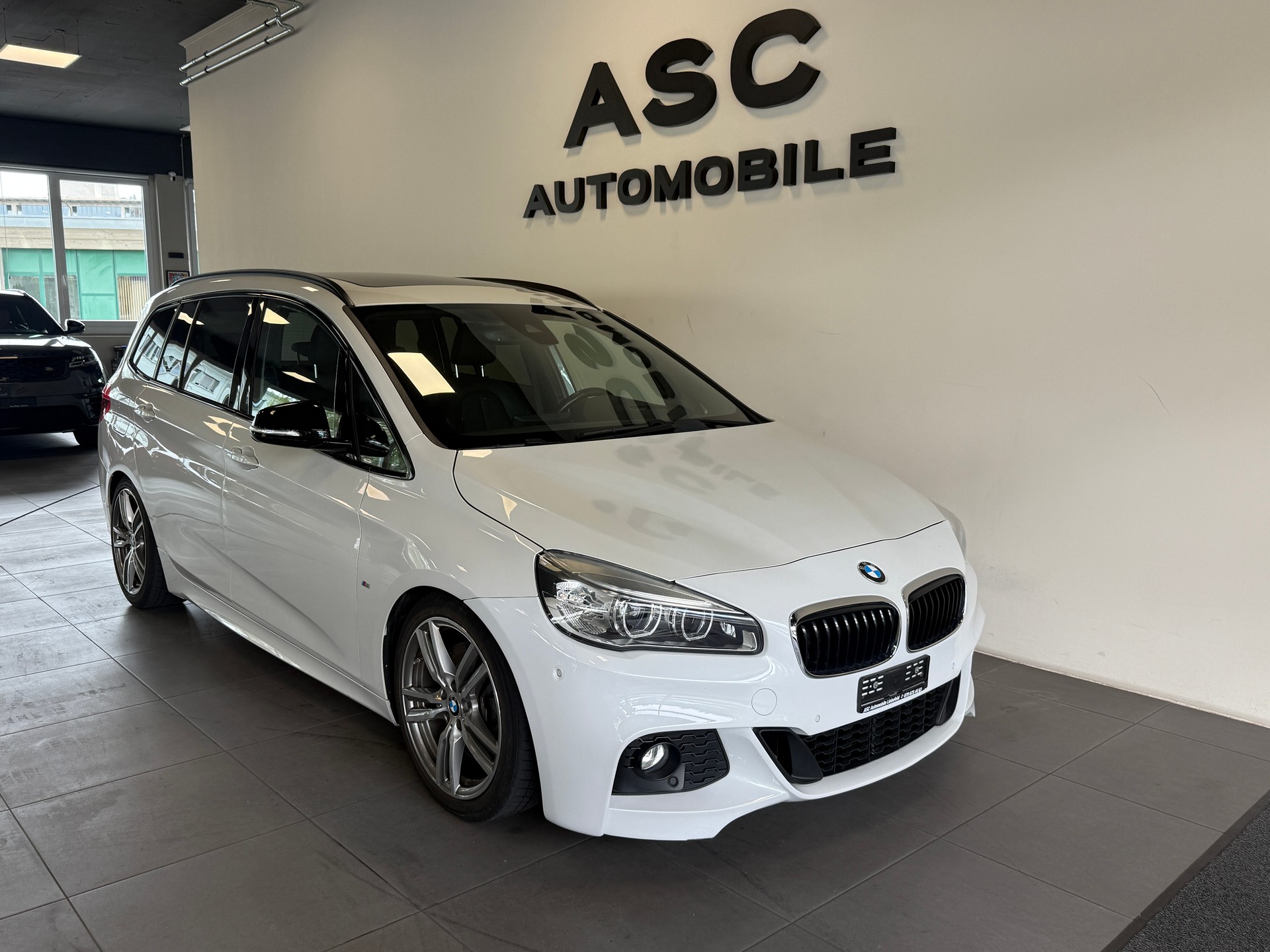 BMW 220d xDrive Gran Tourer M Sport Steptronic-image-0