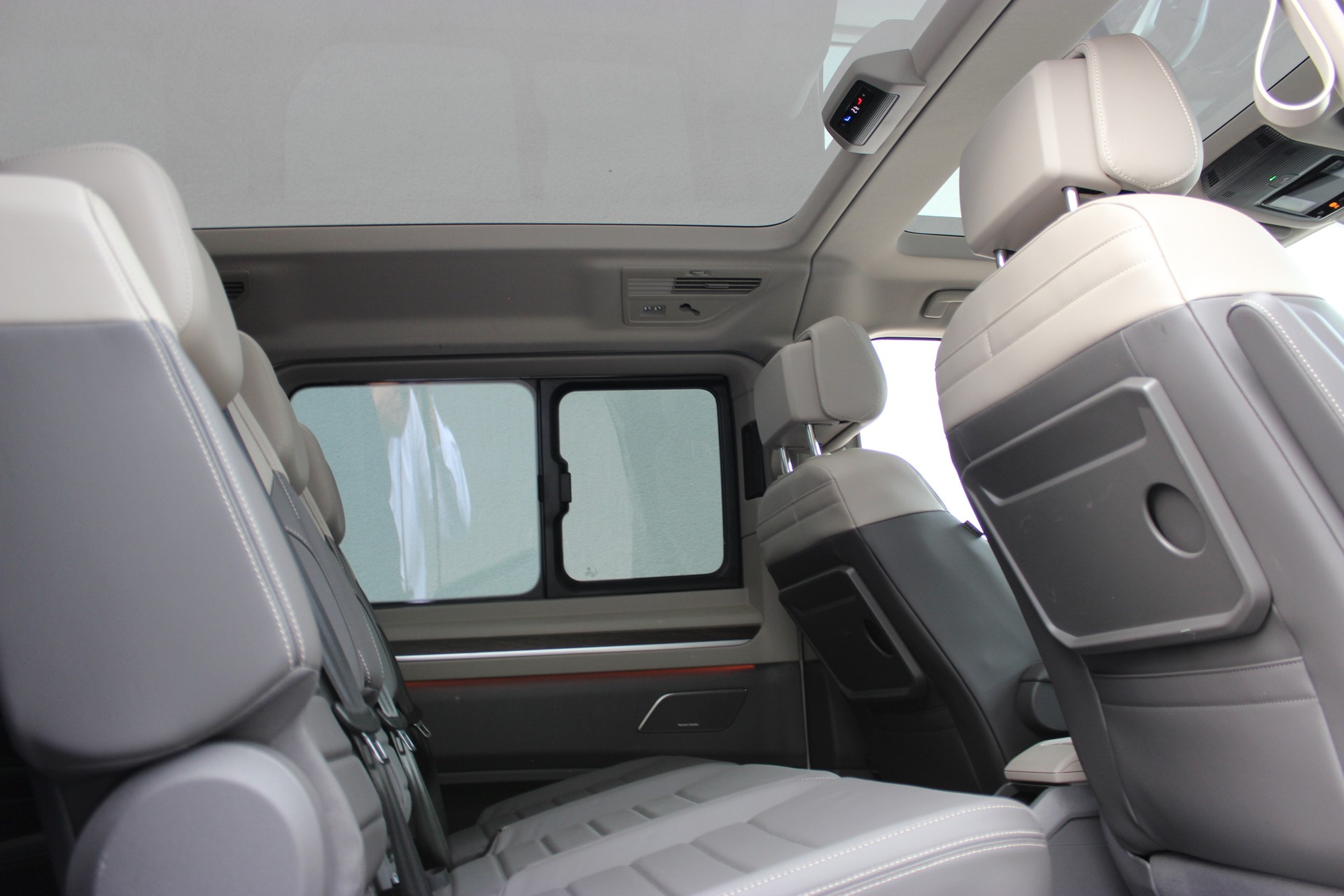 VW Multivan 2.0 TDI Style Liberty DSG-image-5