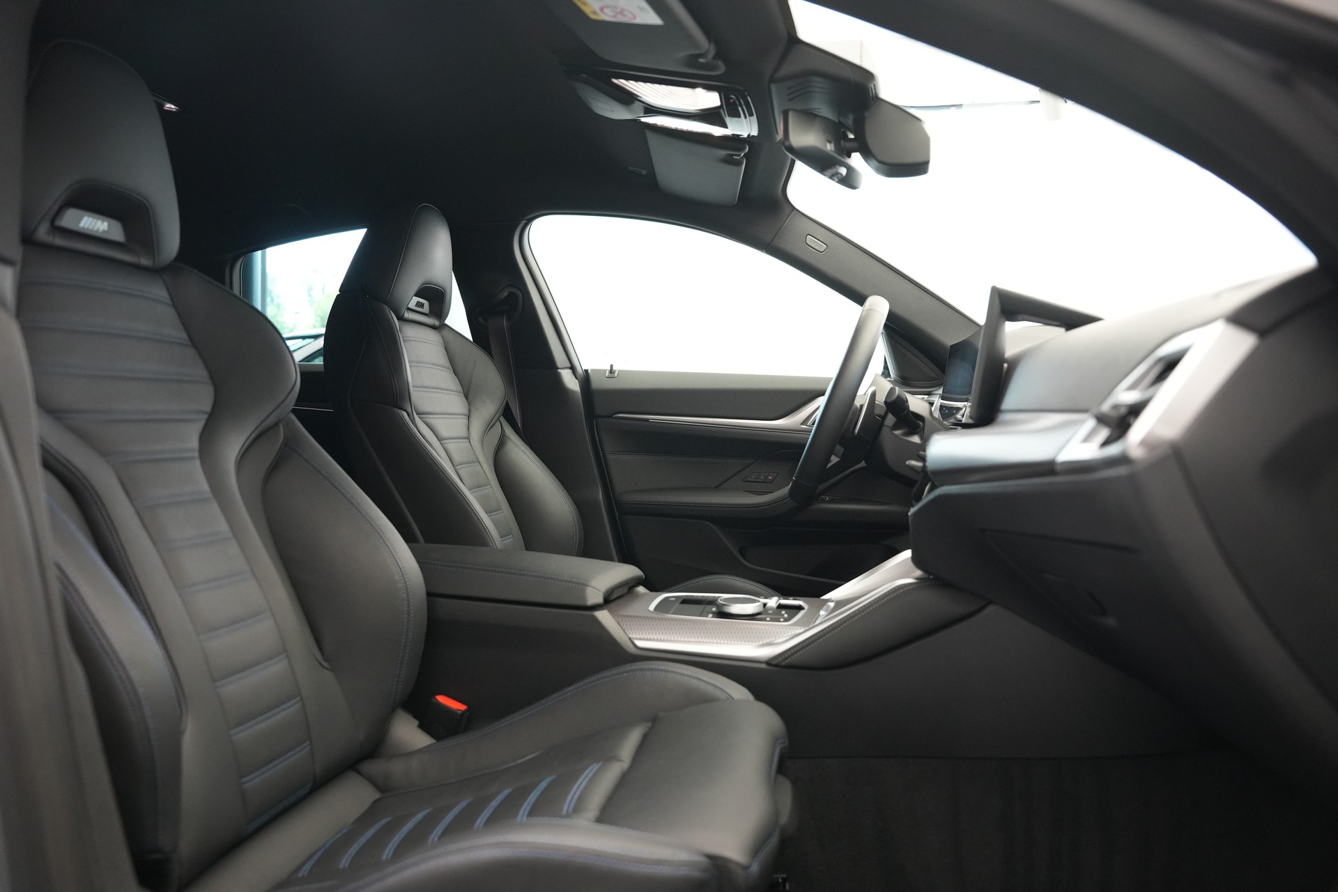 BMW M440i xDrive 48V Gran Coupé M Sport Pro Steptronic *Frozen Grey* *Carbon Paket* *Werksgarantie*-image-16