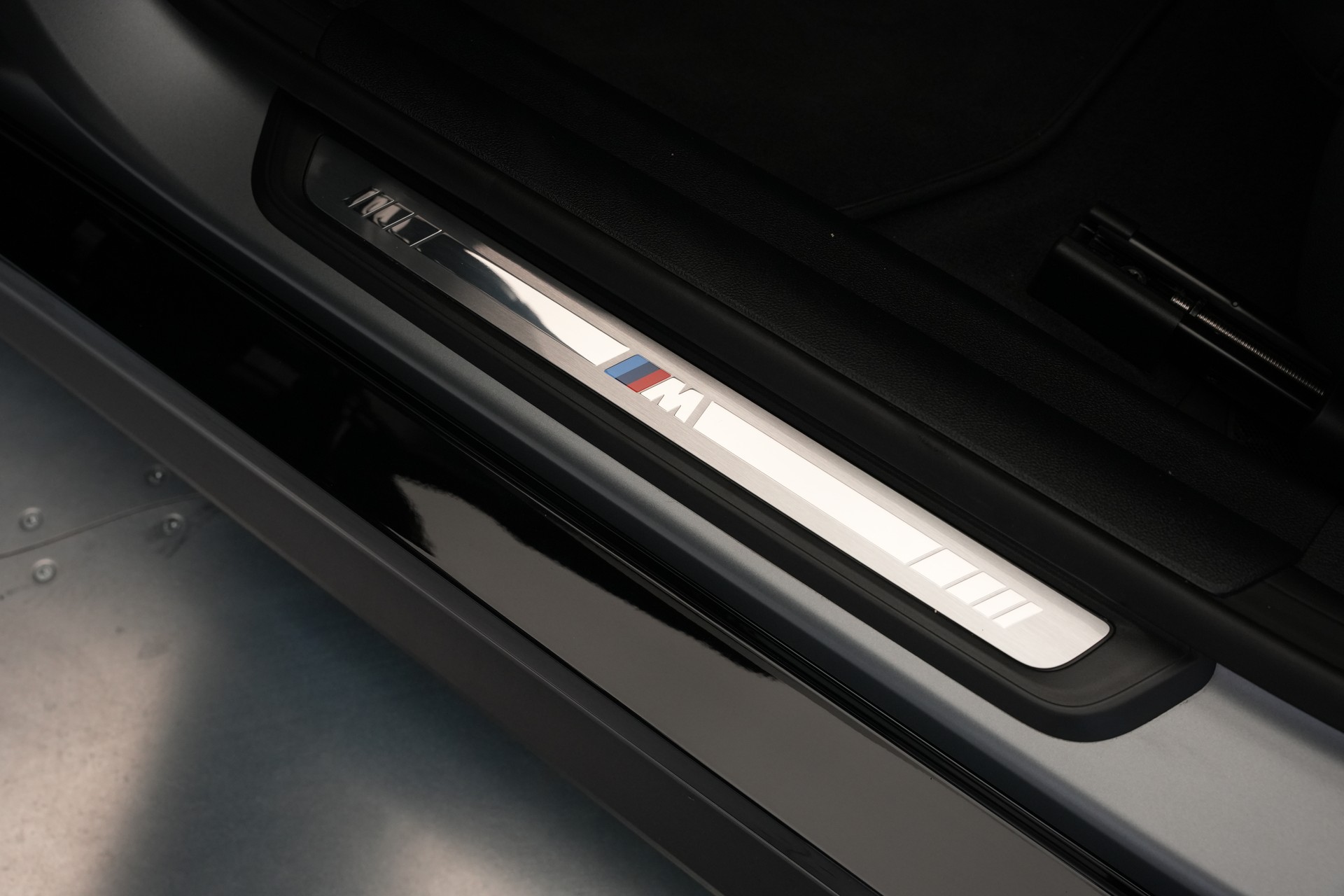 BMW M440i xDrive 48V Gran Coupé M Sport Pro Steptronic *Frozen Grey* *Carbon Paket* *Werksgarantie*-image-24