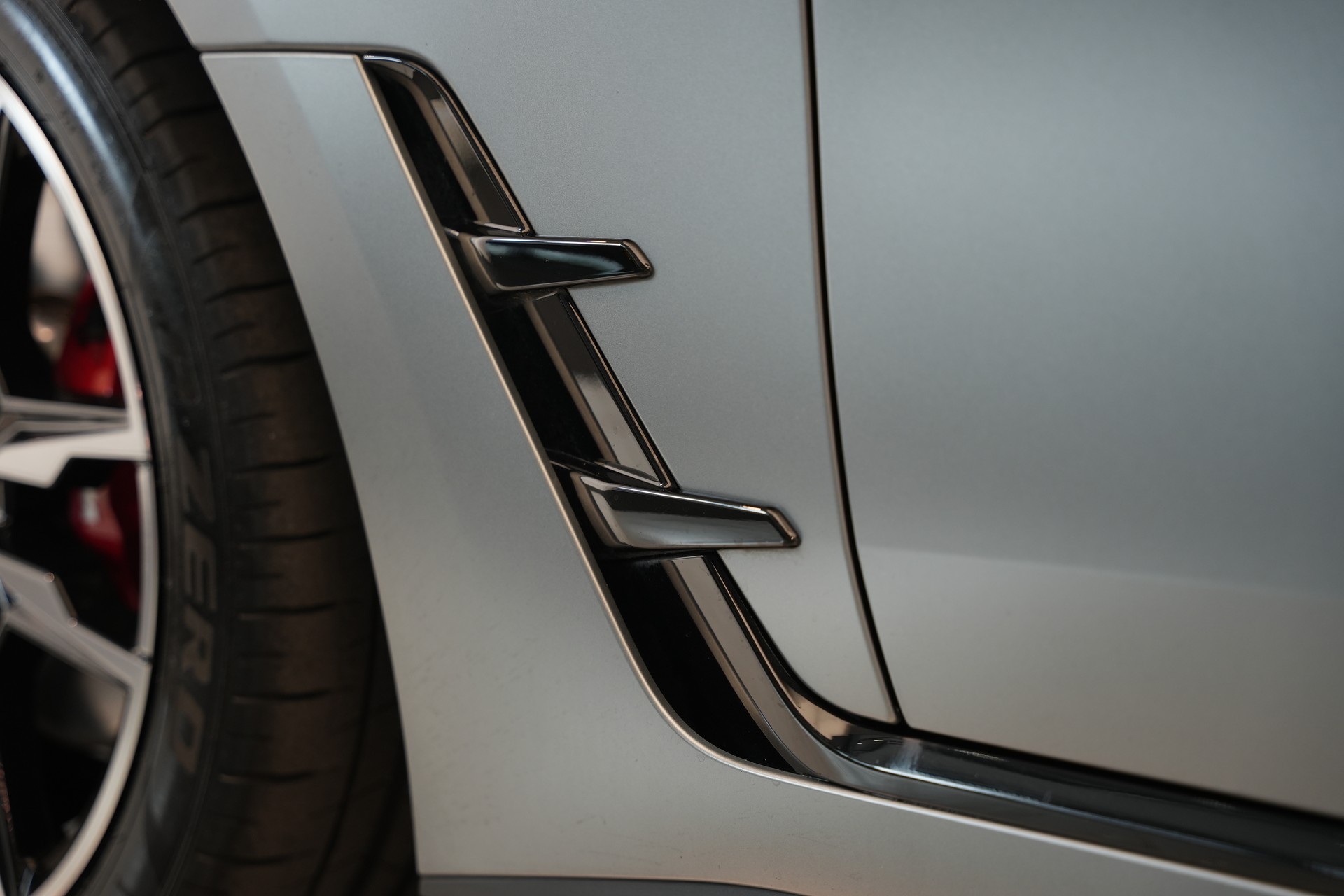 BMW M440i xDrive 48V Gran Coupé M Sport Pro Steptronic *Frozen Grey* *Carbon Paket* *Werksgarantie*-image-44