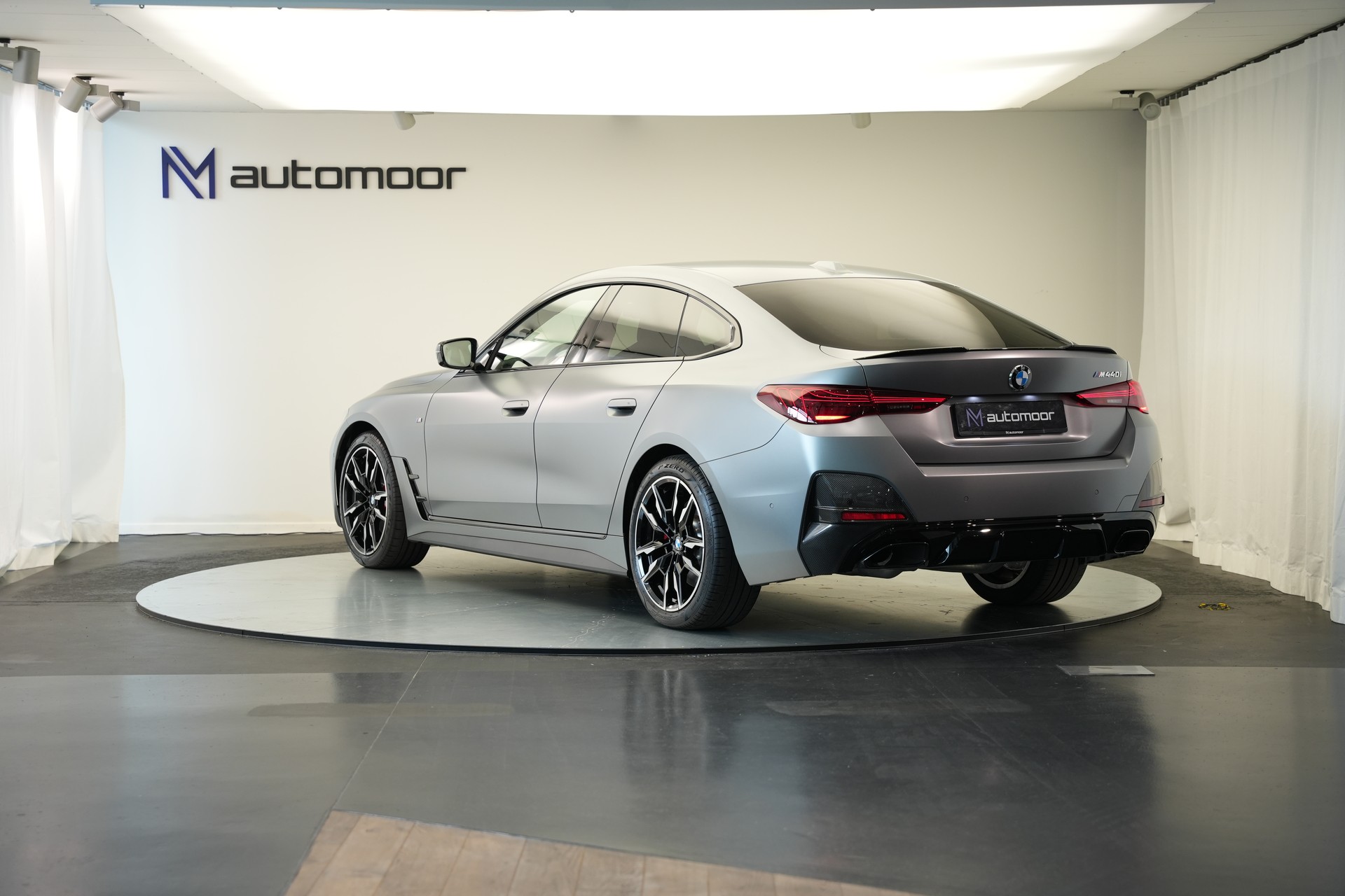 BMW M440i xDrive 48V Gran Coupé M Sport Pro Steptronic *Frozen Grey* *Carbon Paket* *Werksgarantie*-image-6