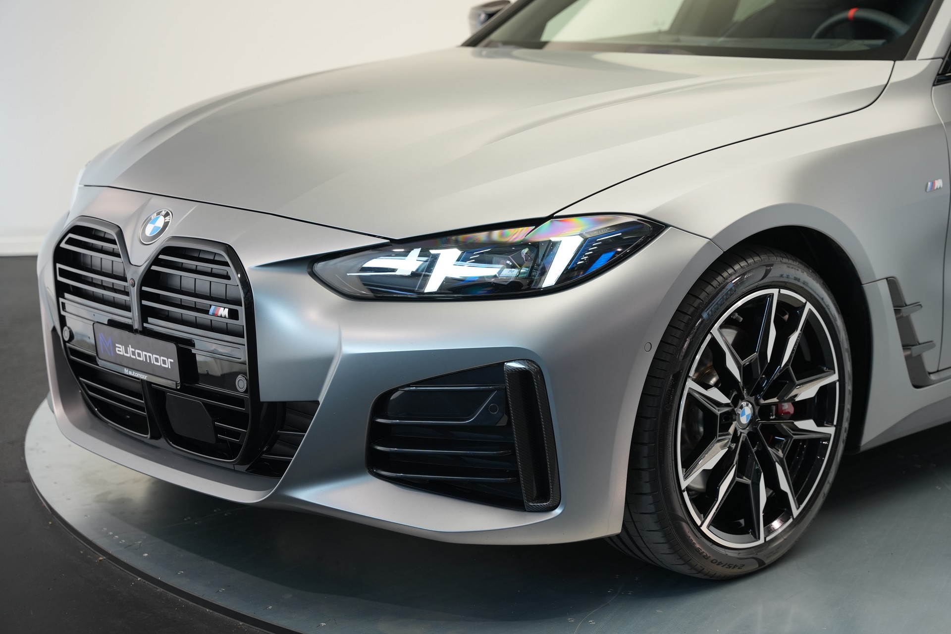 BMW M440i xDrive 48V Gran Coupé M Sport Pro Steptronic *Frozen Grey* *Carbon Paket* *Werksgarantie*-image-46
