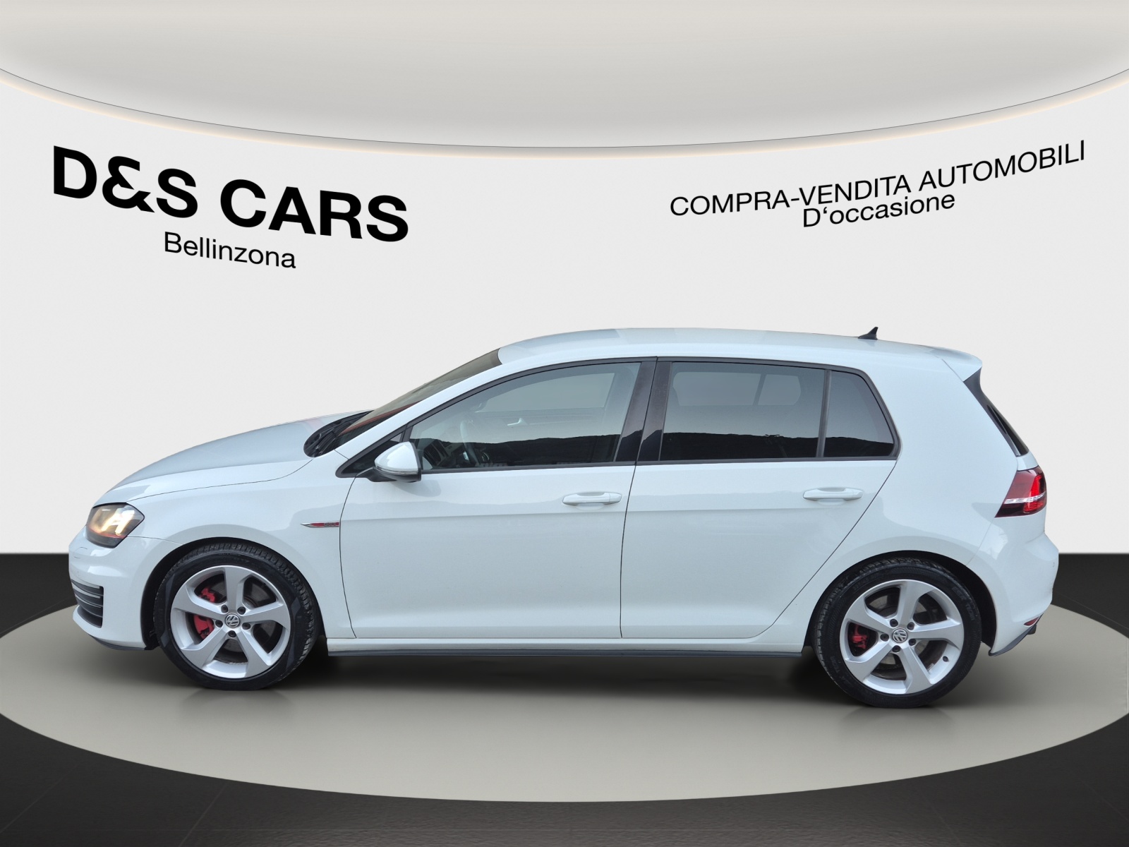 VW Golf 2.0 TSI GTI DSG-image-1