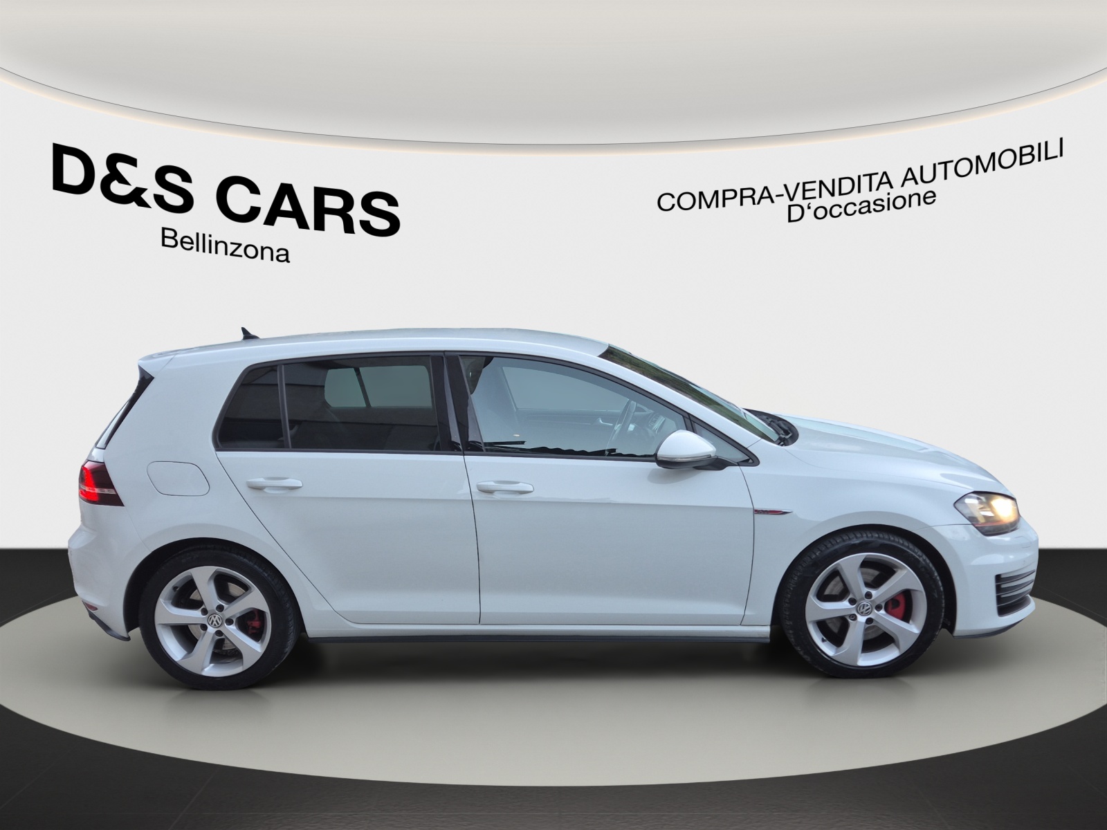 VW Golf 2.0 TSI GTI DSG-image-5