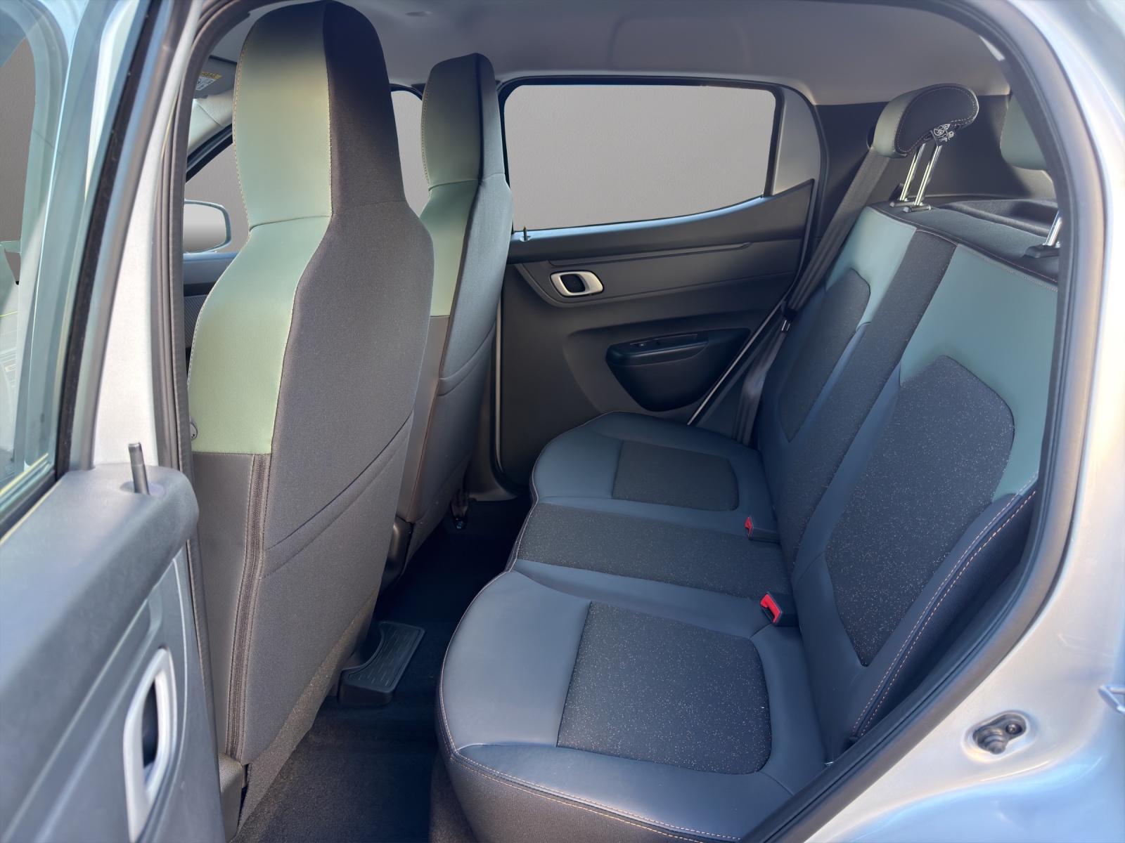 DACIA Spring 27 kWh Extreme-image-12
