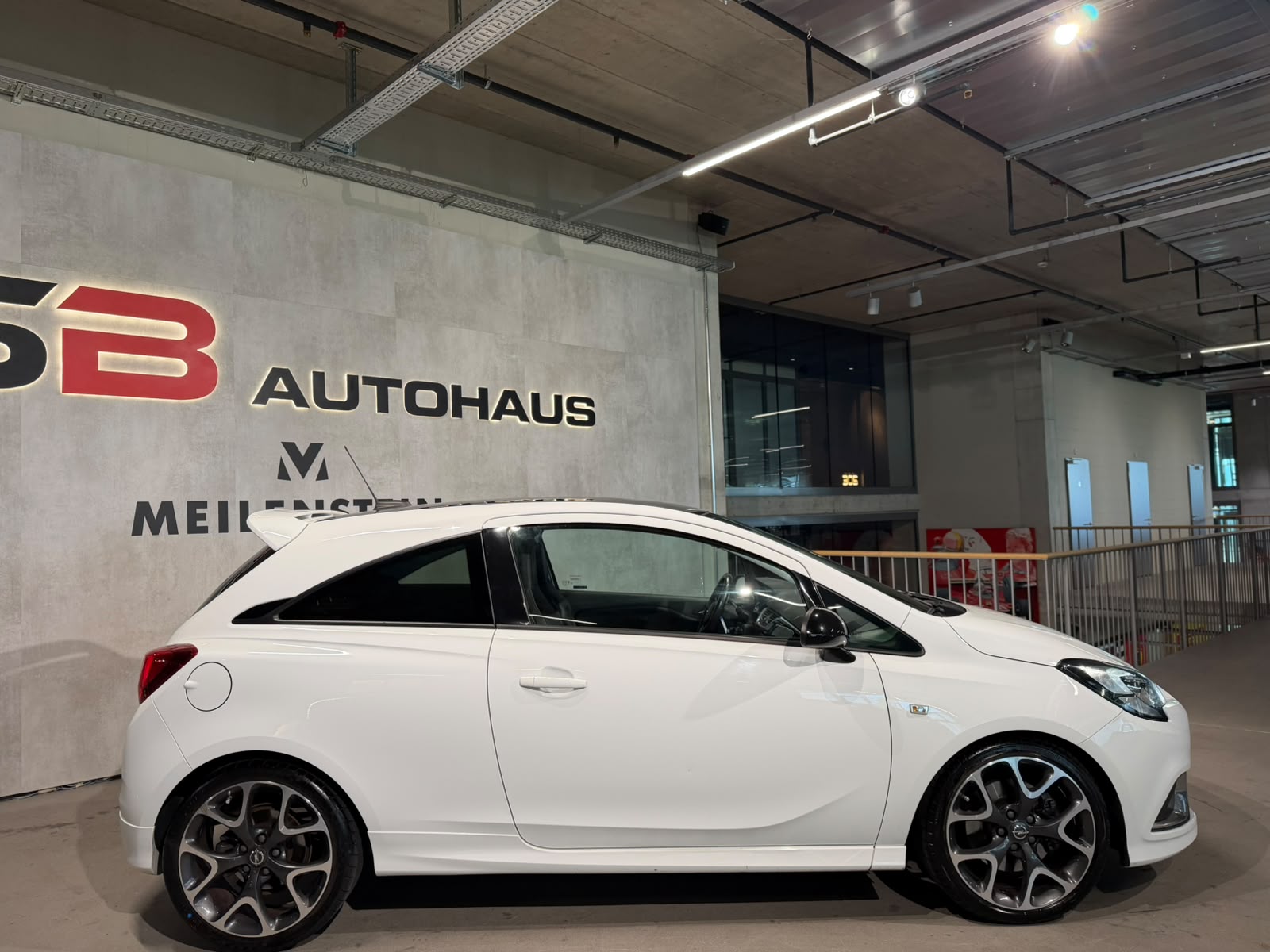 OPEL Corsa 1.6 Turbo OPC-image-6