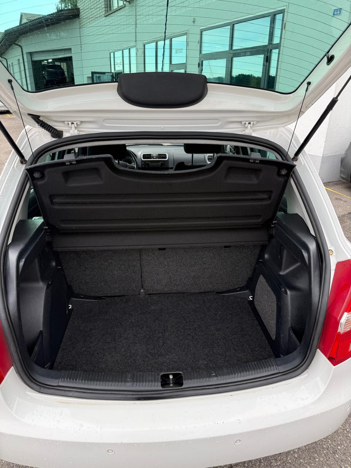 SKODA Fabia 1.4 Ambiente-image-5