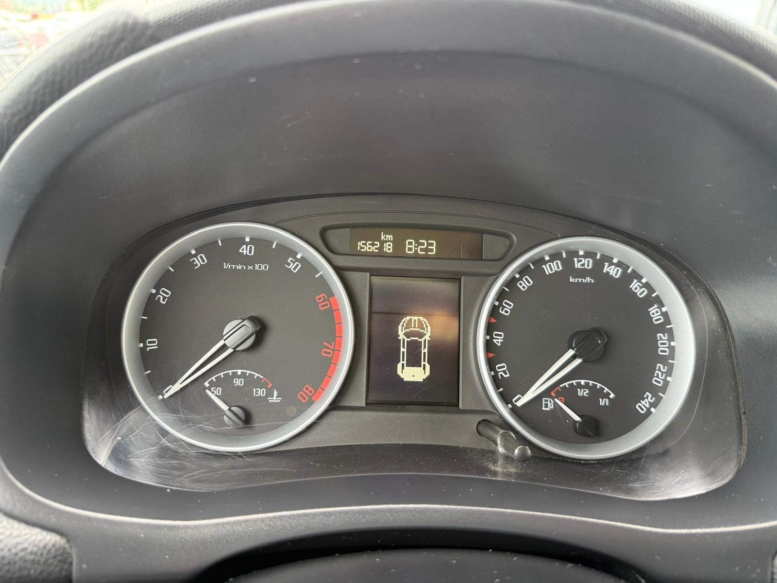 SKODA Fabia 1.4 Ambiente-image-4