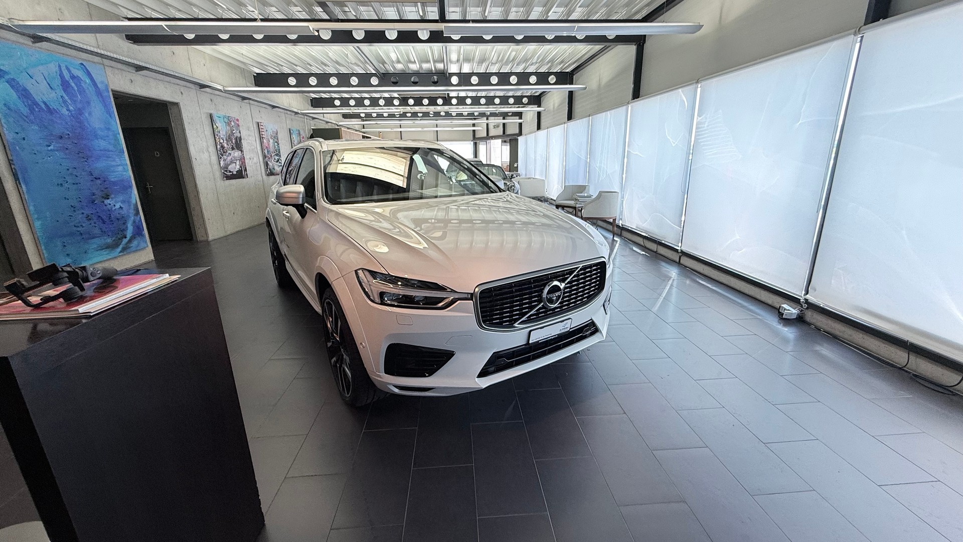 VOLVO XC60 2.0 T8 TE R-Design eAWD-image-2