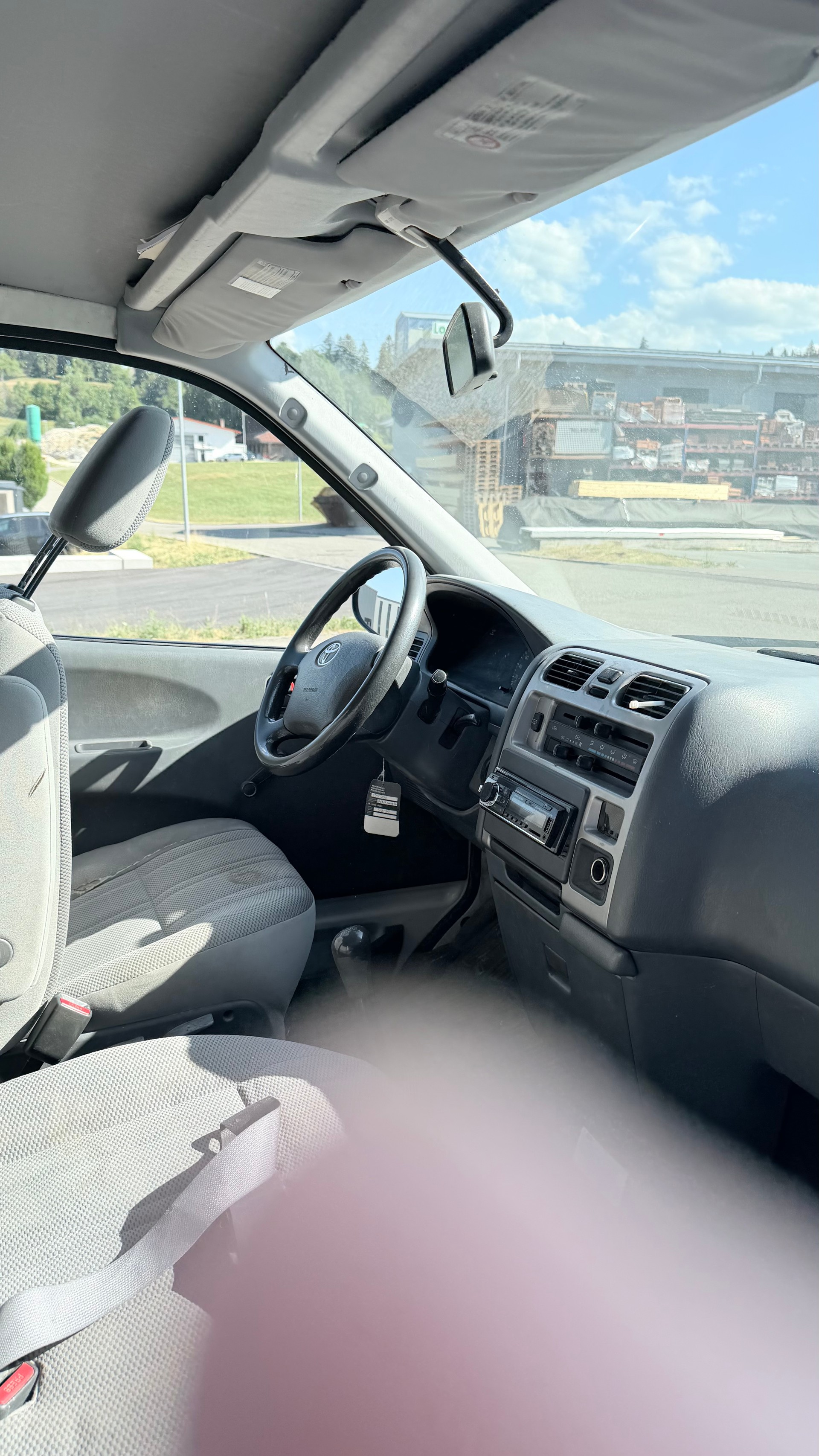 TOYOTA HI-ACE-image-7