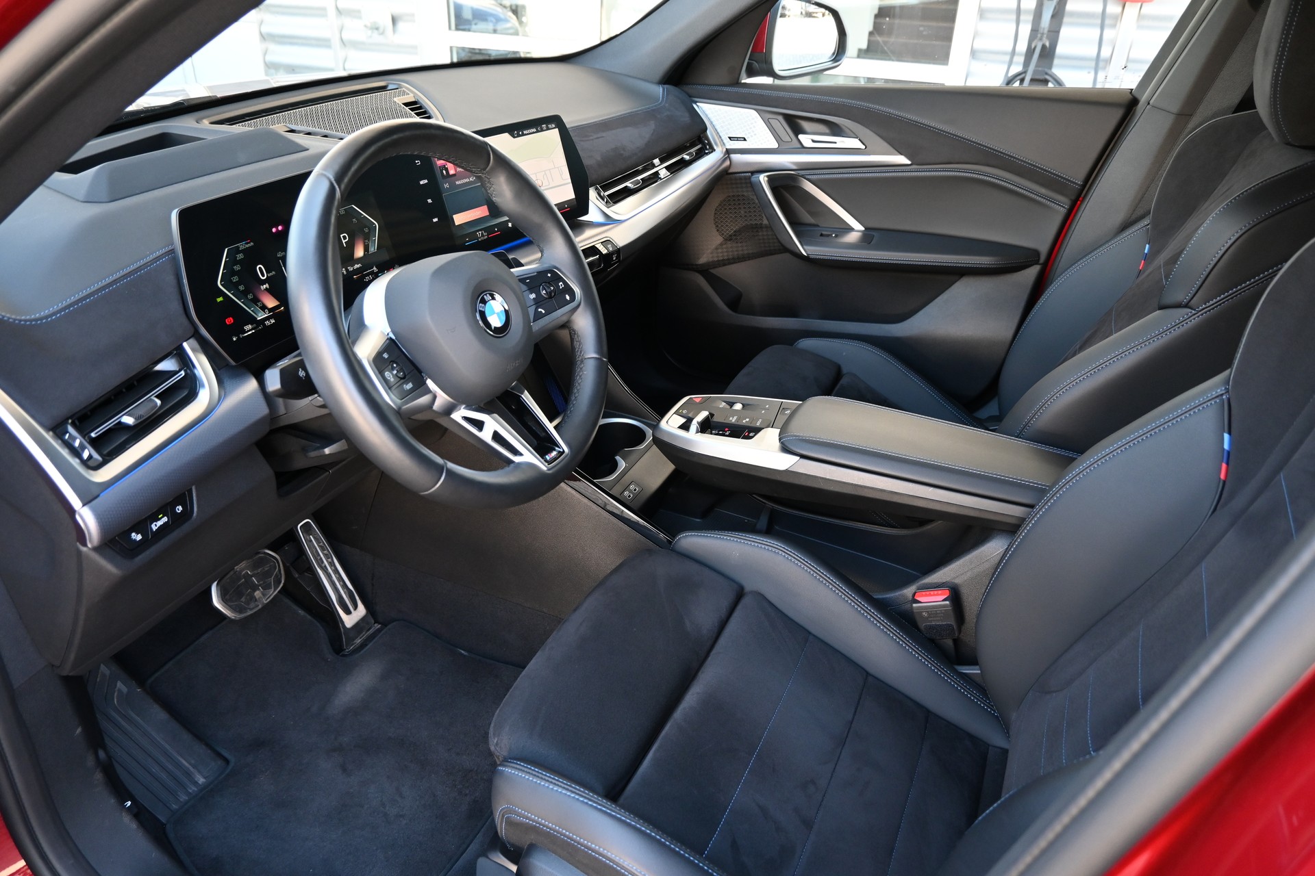 BMW X2 xDrive 20d 48V M Sport Pro + AHK 2000kg-image-9