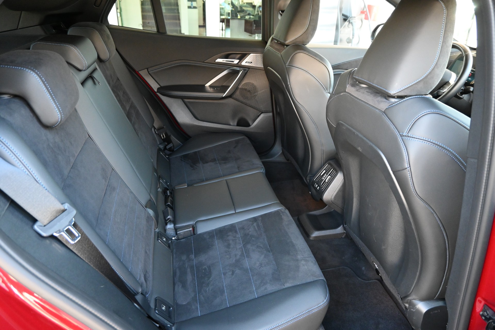 BMW X2 xDrive 20d 48V M Sport Pro + AHK 2000kg-image-14