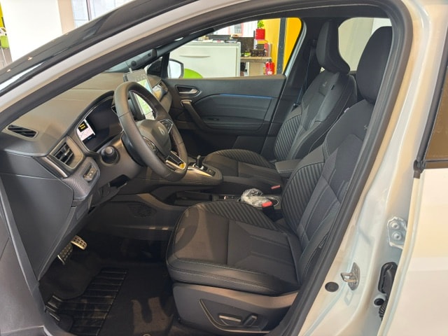 RENAULT Captur 1.8 E-Tech 160 Esprit Alpine DHT-image-8