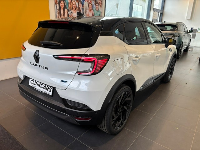 RENAULT Captur 1.8 E-Tech 160 Esprit Alpine DHT-image-4