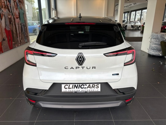 RENAULT Captur 1.8 E-Tech 160 Esprit Alpine DHT-image-6
