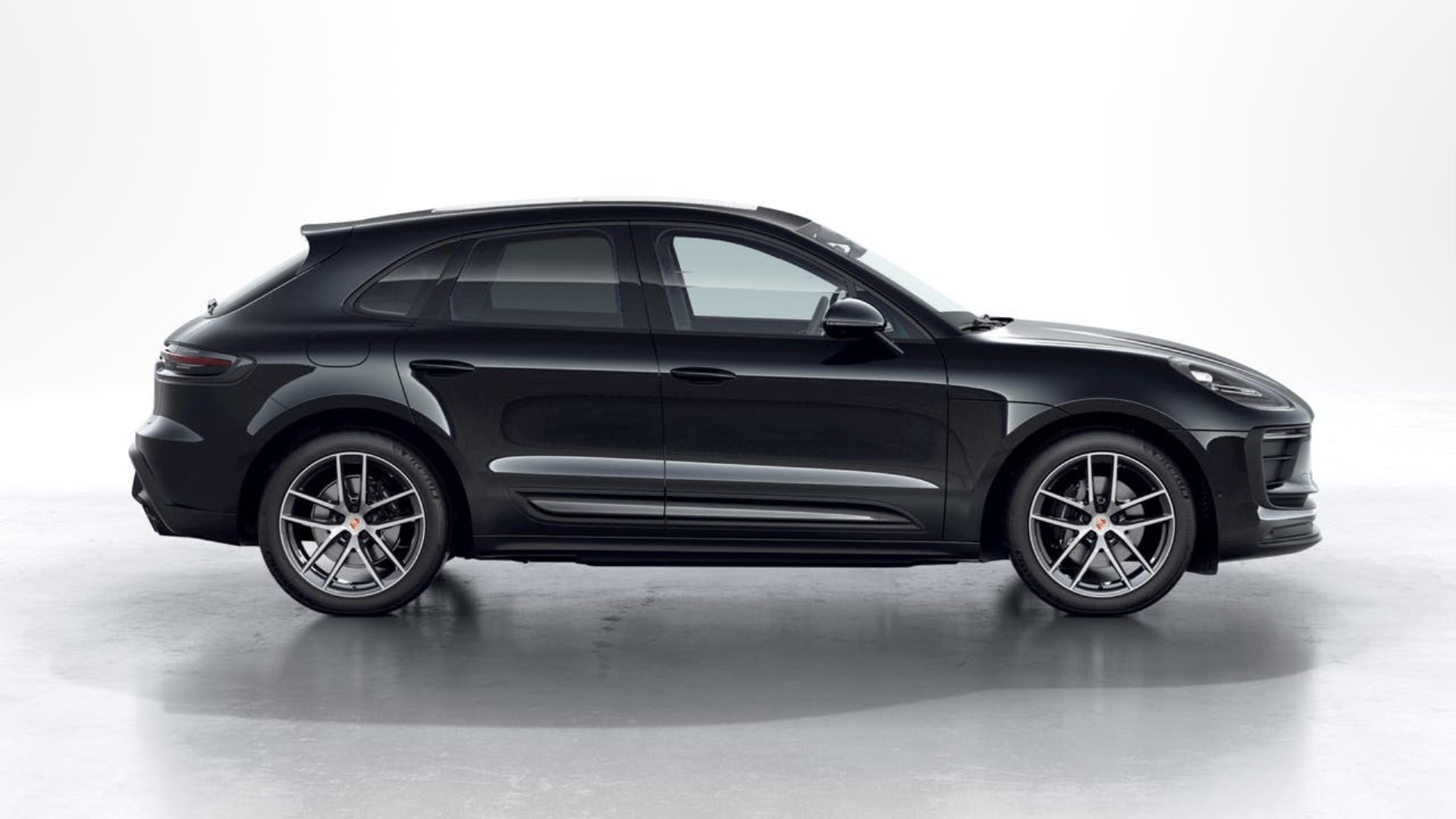 PORSCHE Macan-image-5