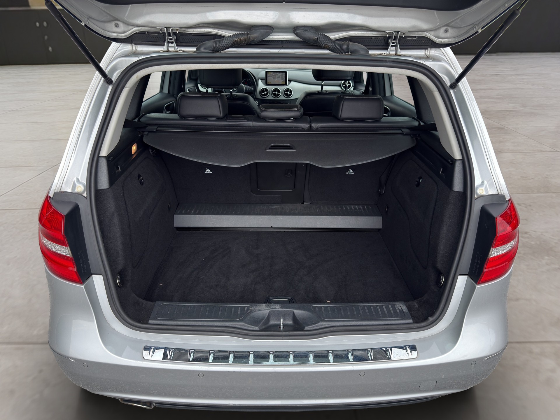 MERCEDES-BENZ B 180 CDI BlueEF-image-13