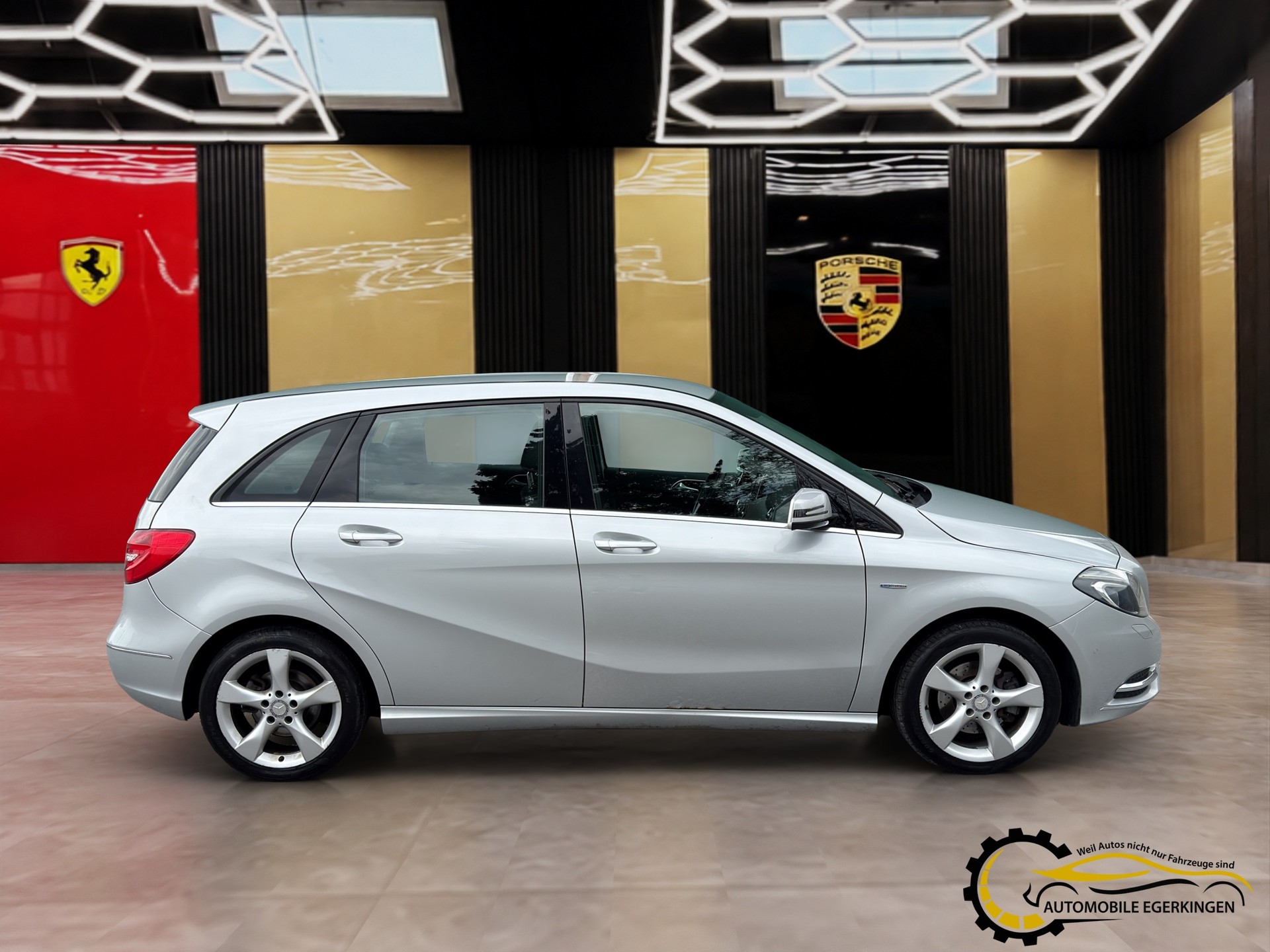 MERCEDES-BENZ B 180 CDI BlueEF-image-3