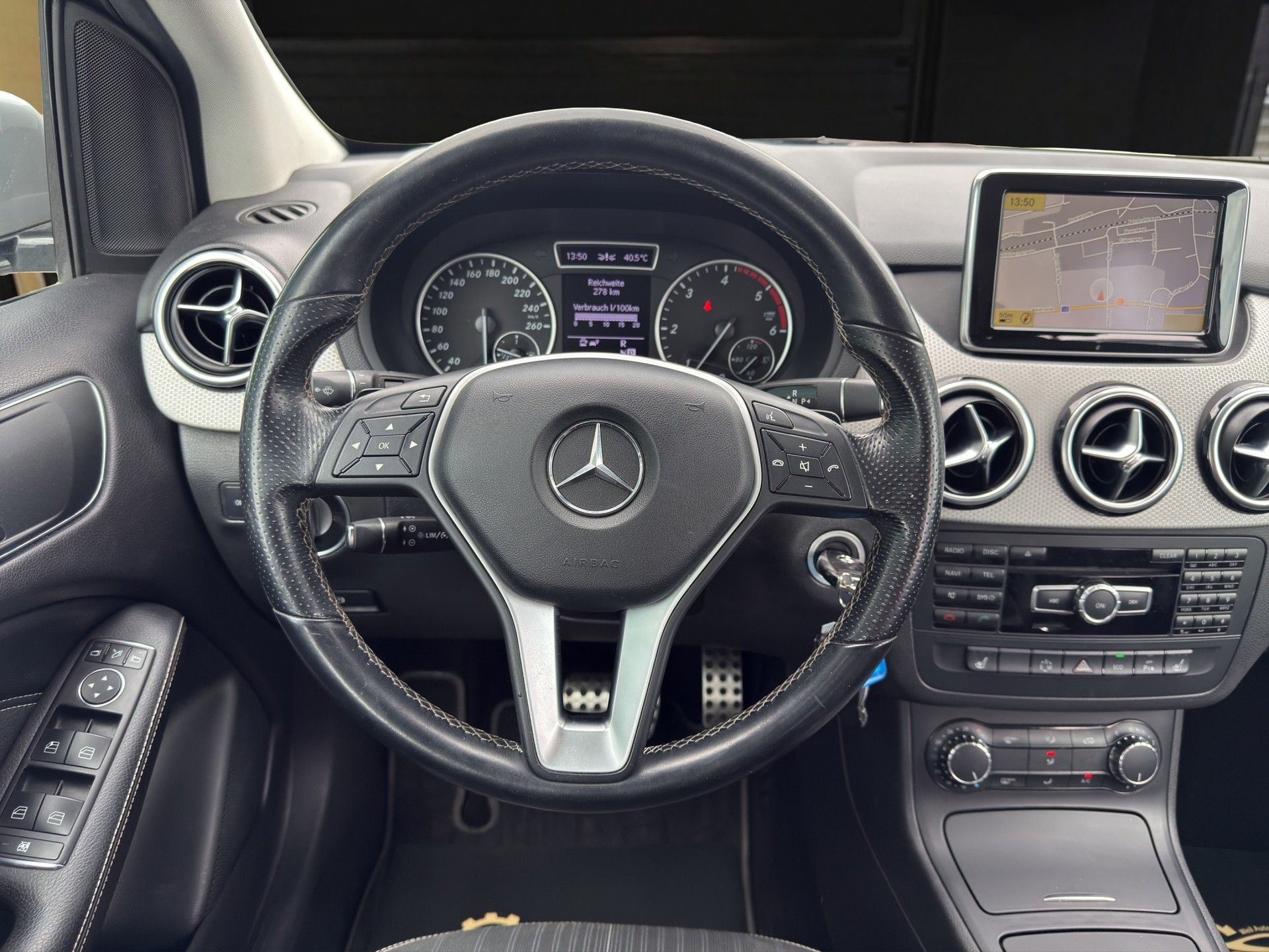 MERCEDES-BENZ B 180 CDI BlueEF-image-11