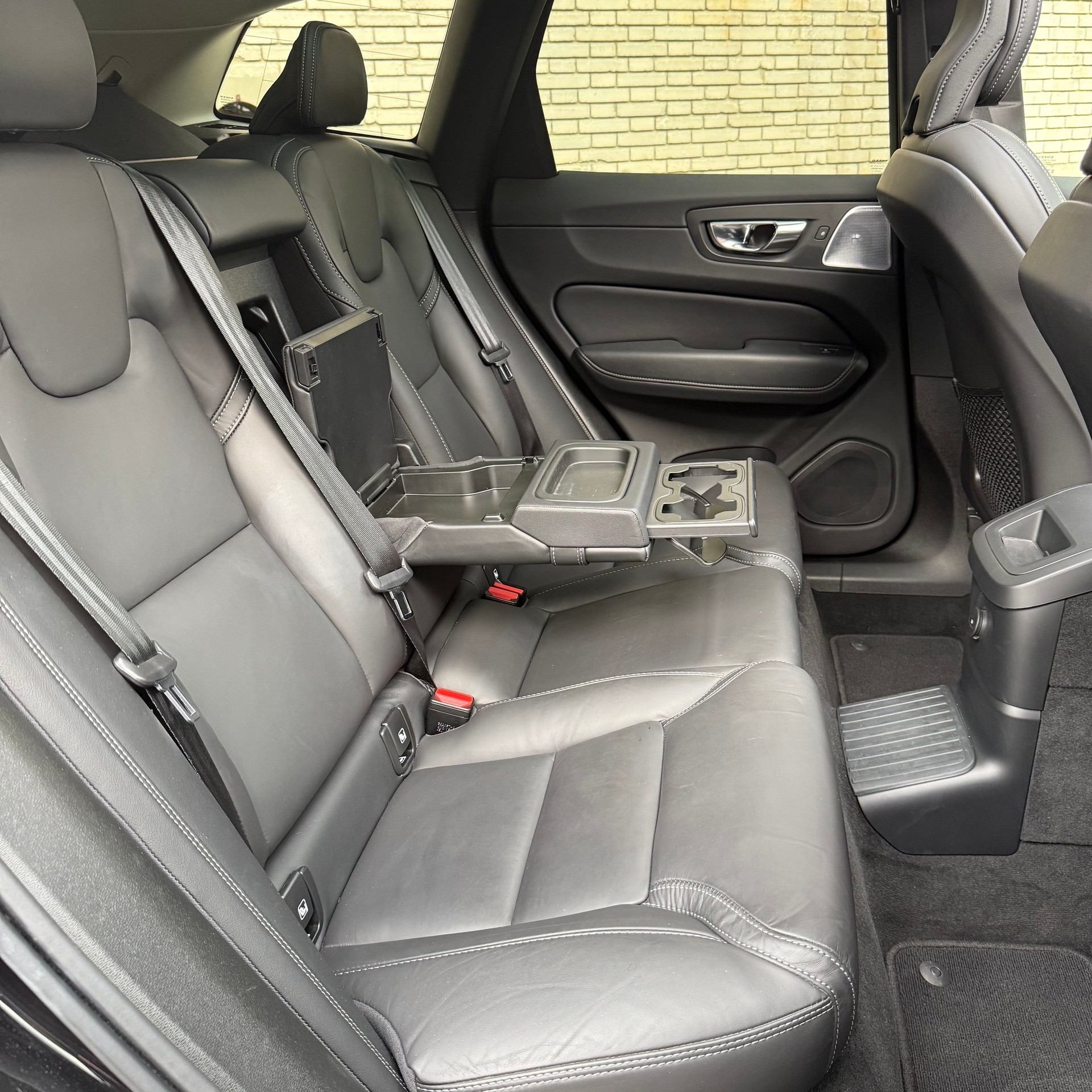 VOLVO XC60 T8 eAWD Inscription Geartronic Swiss-image-18