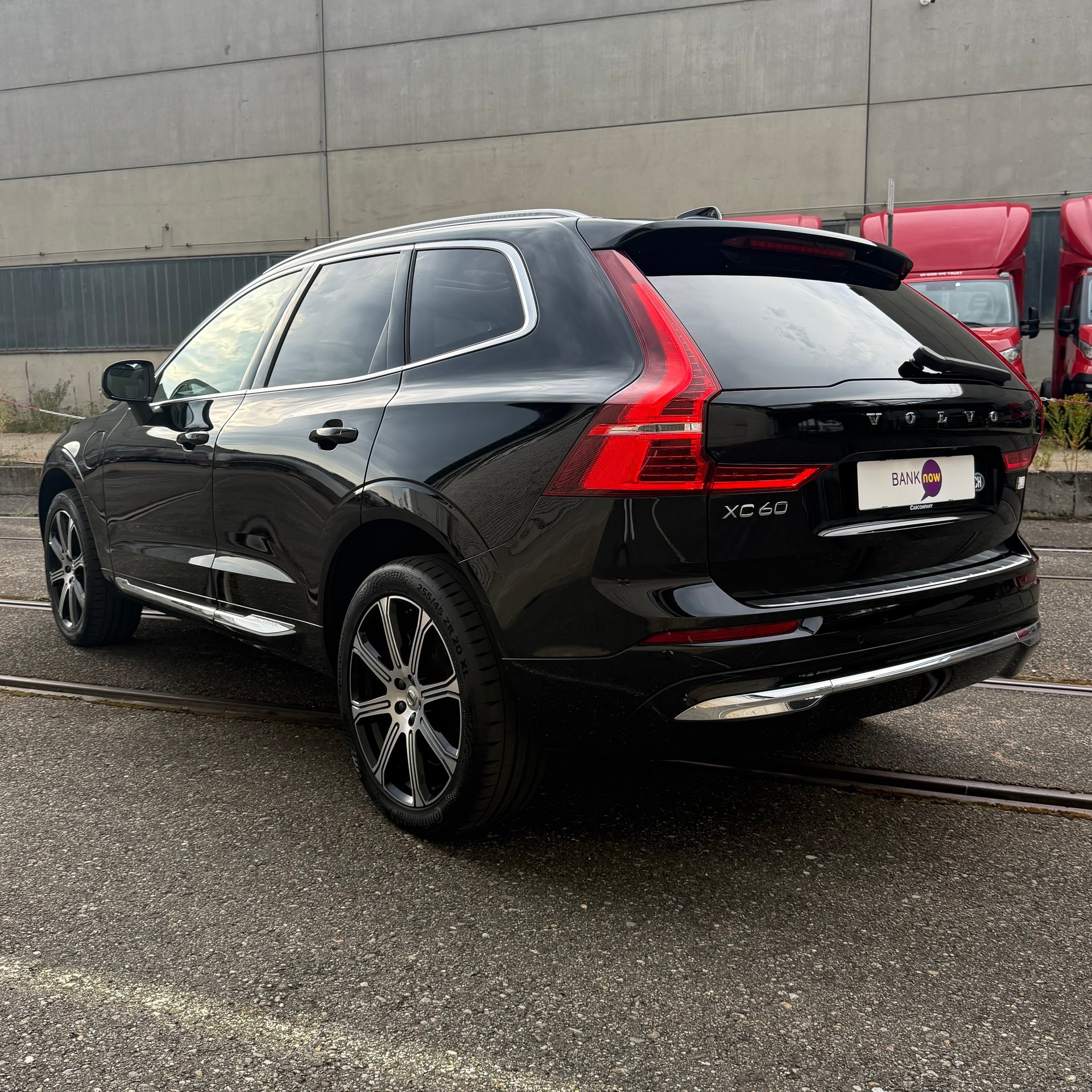 VOLVO XC60 T8 eAWD Inscription Geartronic Swiss-image-3