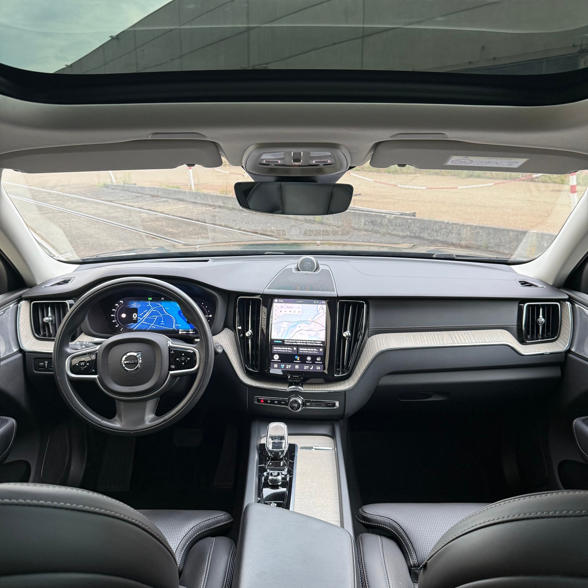 VOLVO XC60 T8 eAWD Inscription Geartronic Swiss-image-8