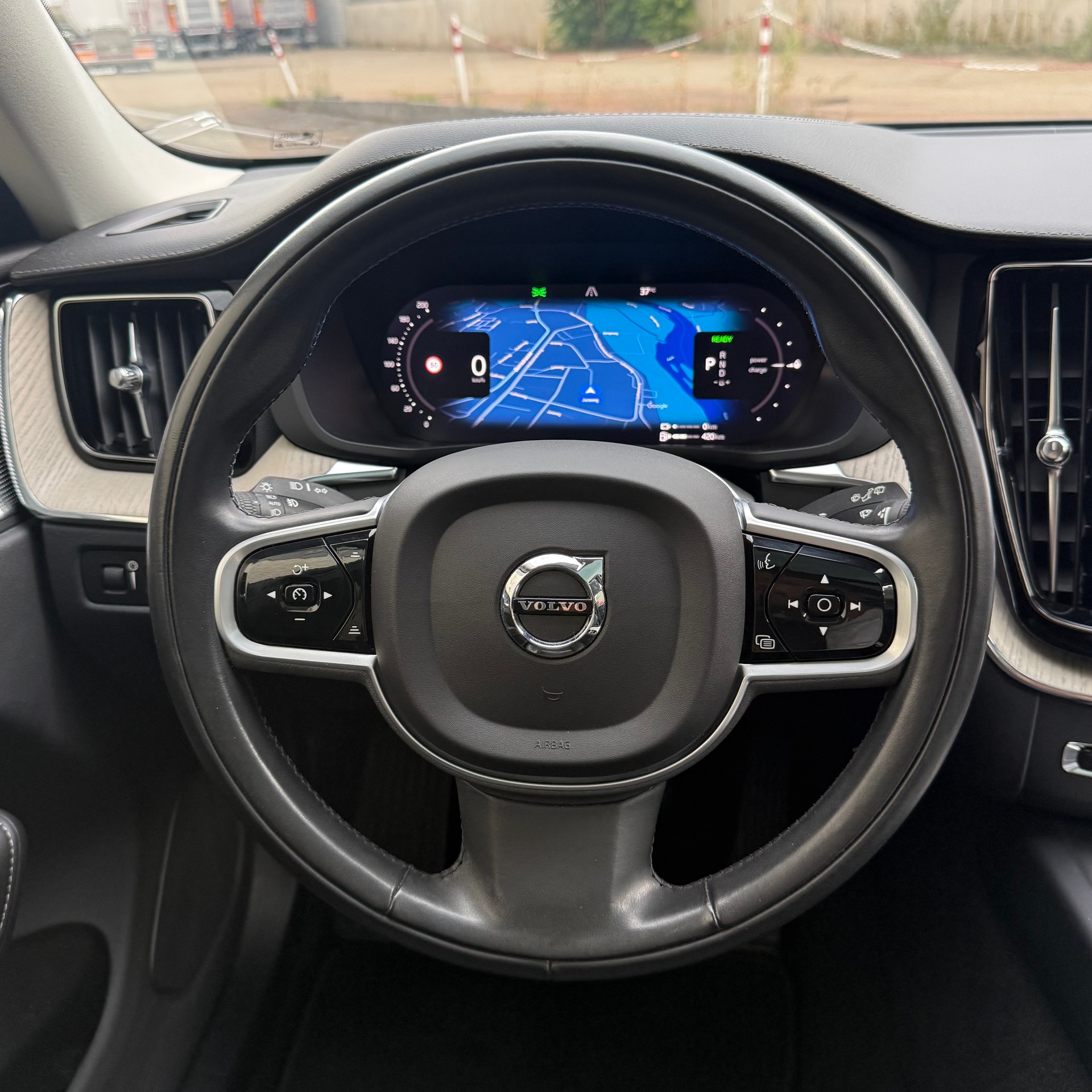 VOLVO XC60 T8 eAWD Inscription Geartronic Swiss-image-9