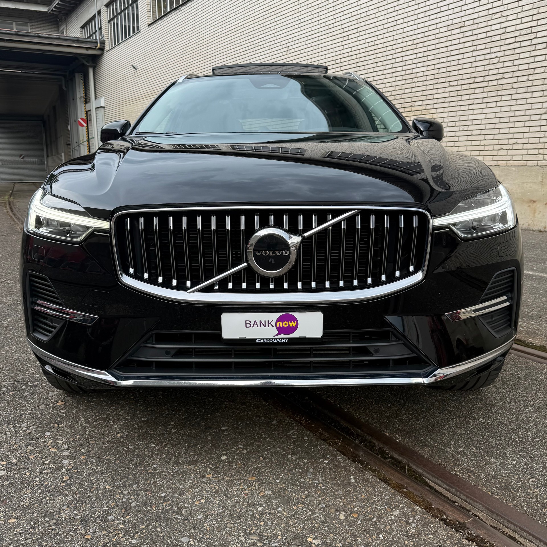 VOLVO XC60 T8 eAWD Inscription Geartronic Swiss-image-1